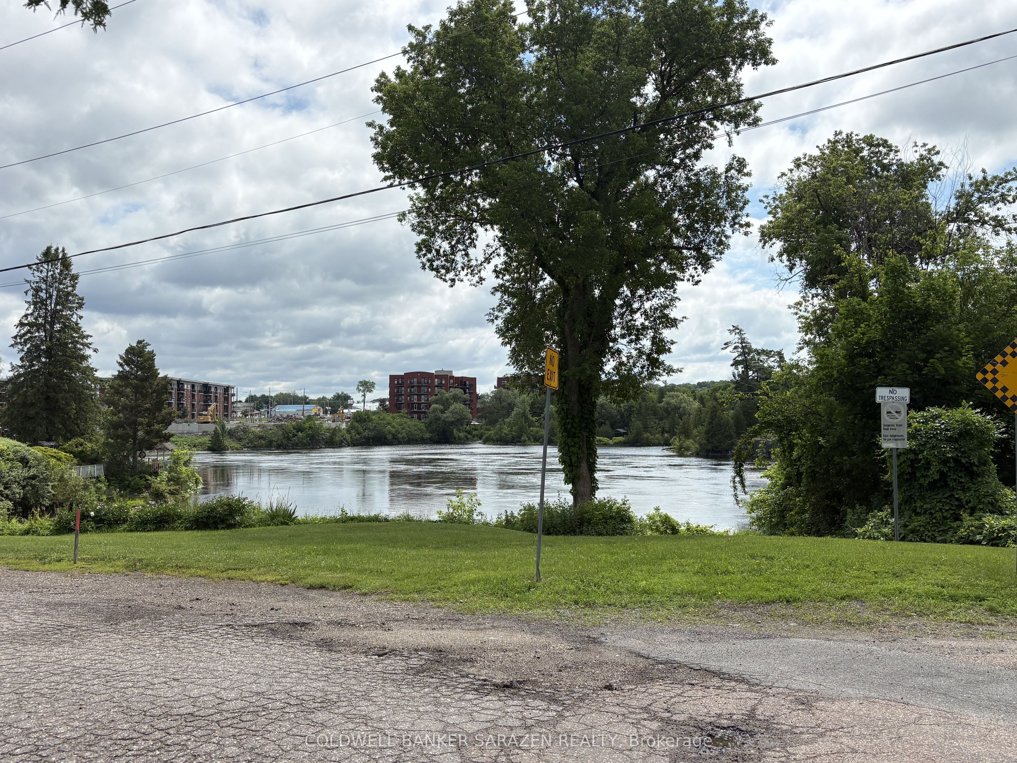 19 & 21 Rock Lane E, Arnprior, ON K7S 2C3 photo 2