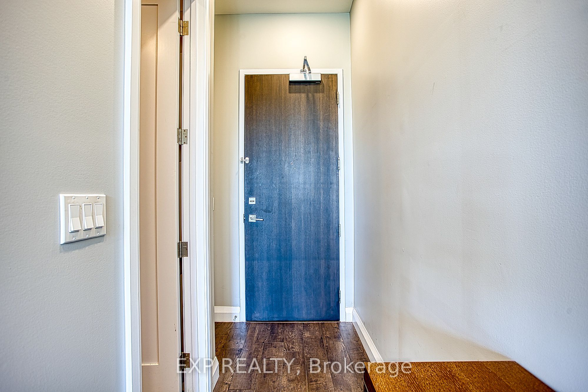 101 Locke Street S 616, Hamilton, ON L8P 4A6 photo 2