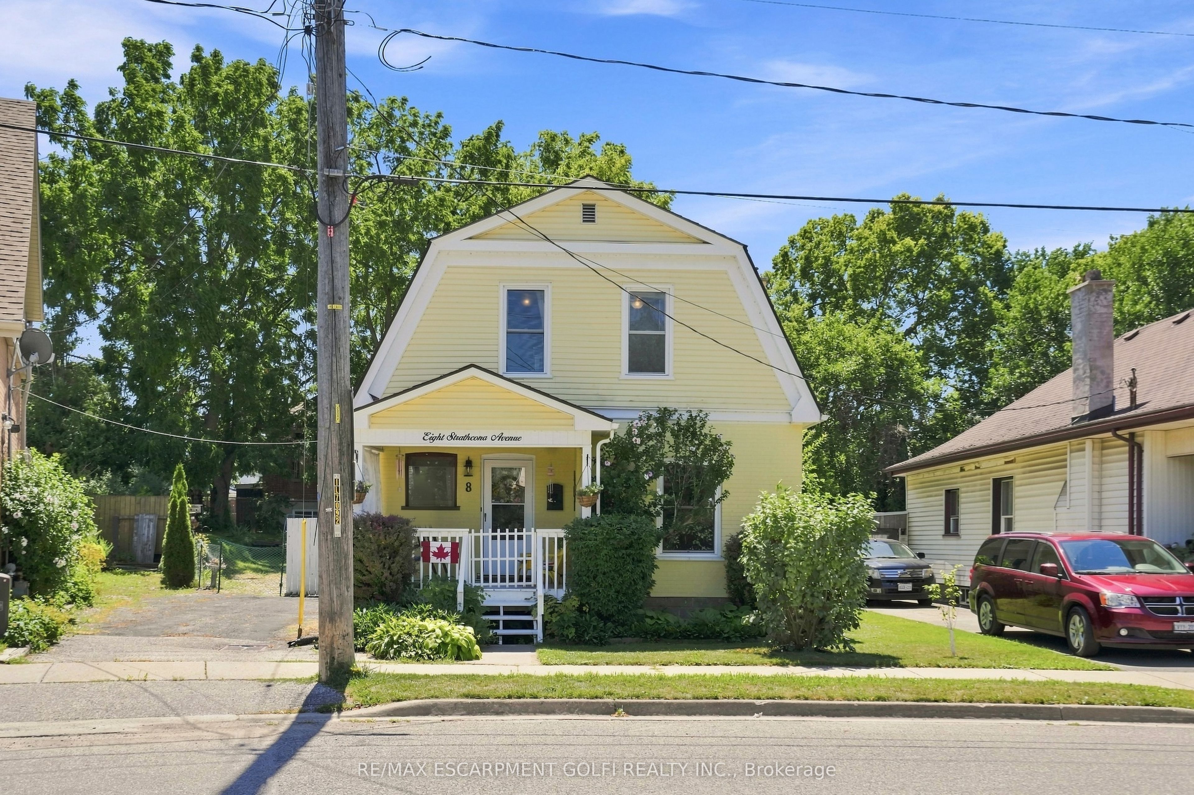 8 STRATHCONA Avenue, Brantford, ON N3S 1T3
