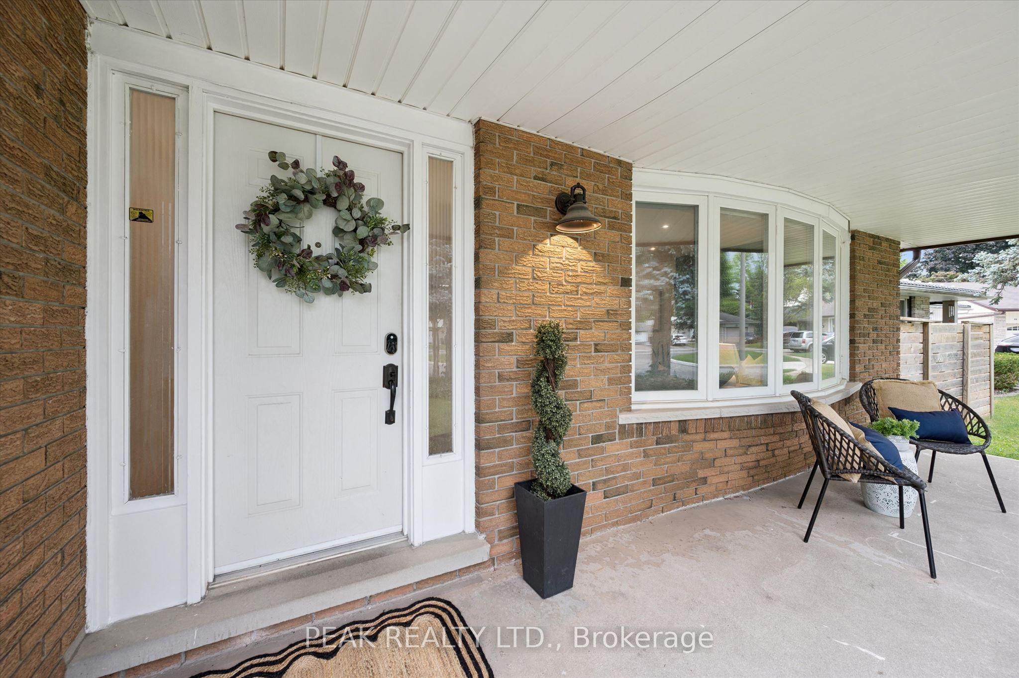 18 Jasper Court, Kitchener, ON N2E 1C6 photo 5
