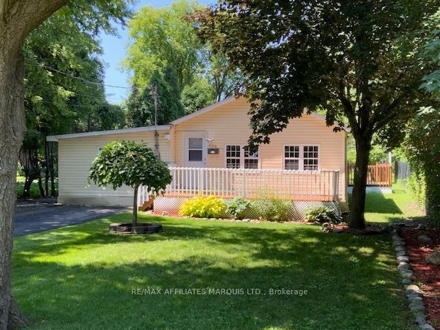 936 N GLOUCESTER Street N, Cornwall, ON K6H 3W5