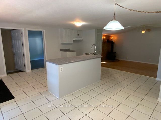 936 N GLOUCESTER Street N, Cornwall, ON K6H 3W5 photo 2
