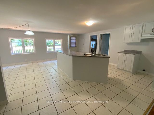 936 N GLOUCESTER Street N, Cornwall, ON K6H 3W5 photo 3