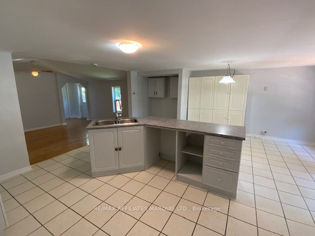 936 N GLOUCESTER Street N, Cornwall, ON K6H 3W5 photo 5
