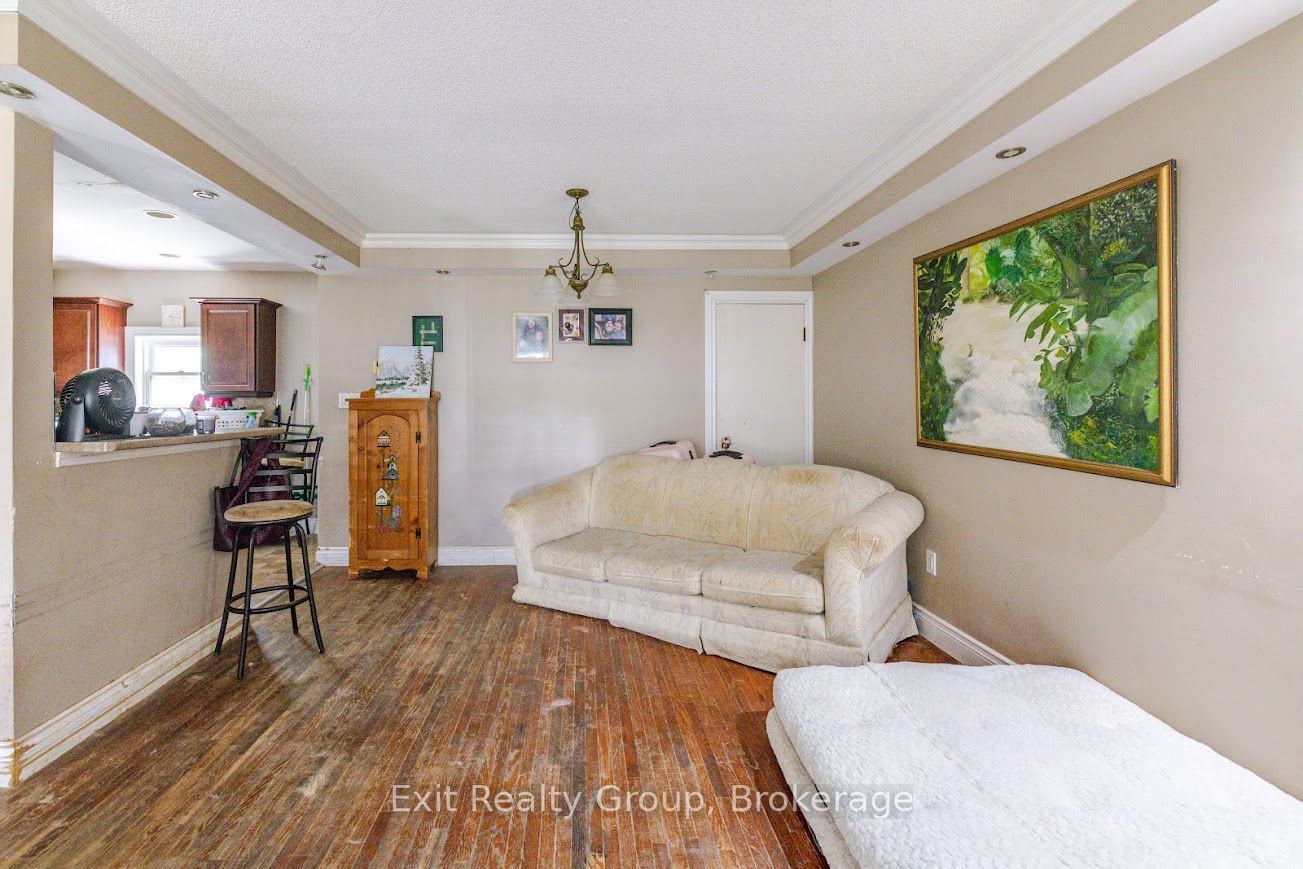 52 North Park Street, Belleville, ON K8P 2Y5 photo 5
