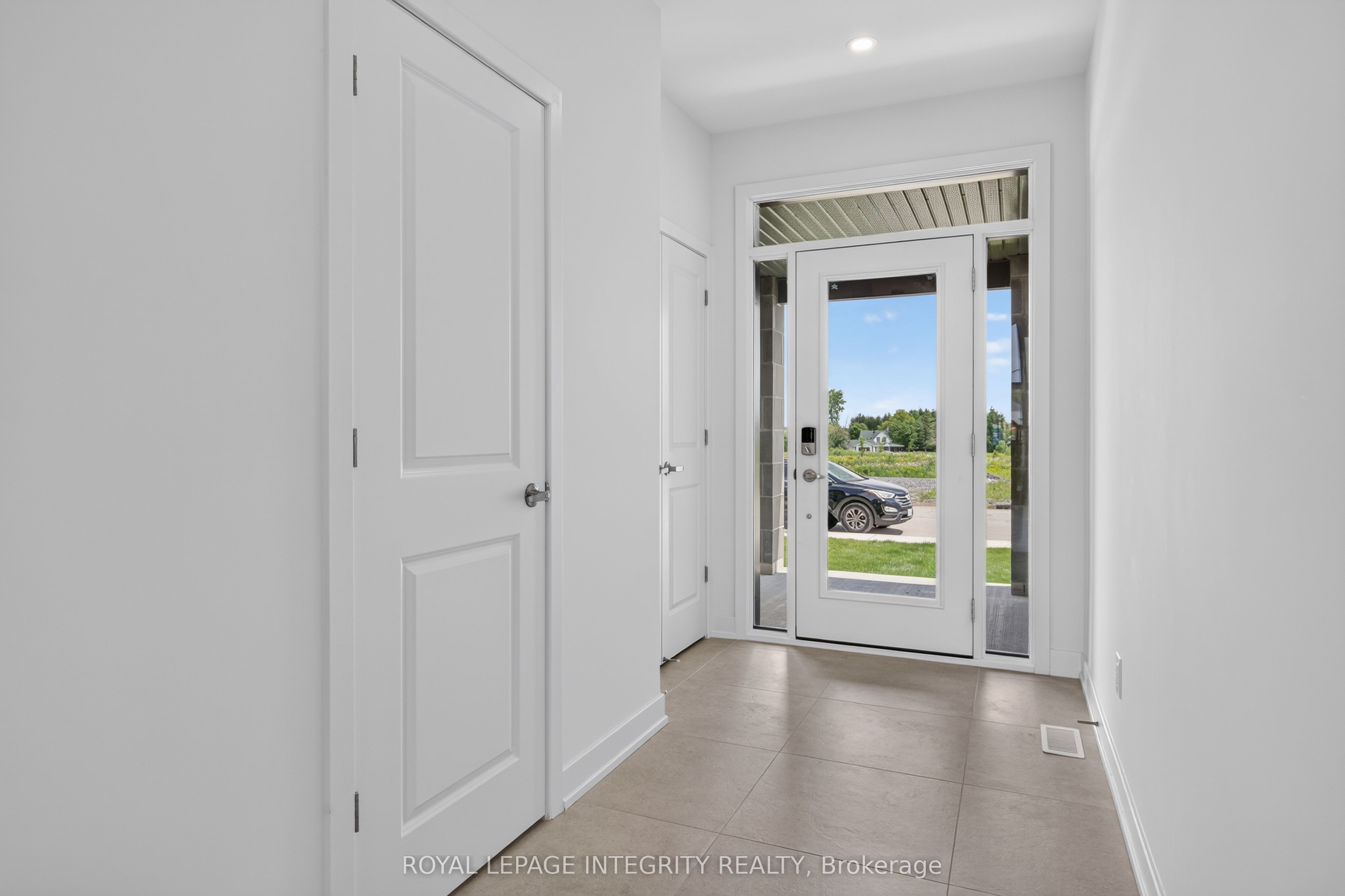 1132 Spoor Street, Kanata, ON K2K 1X7 photo 3