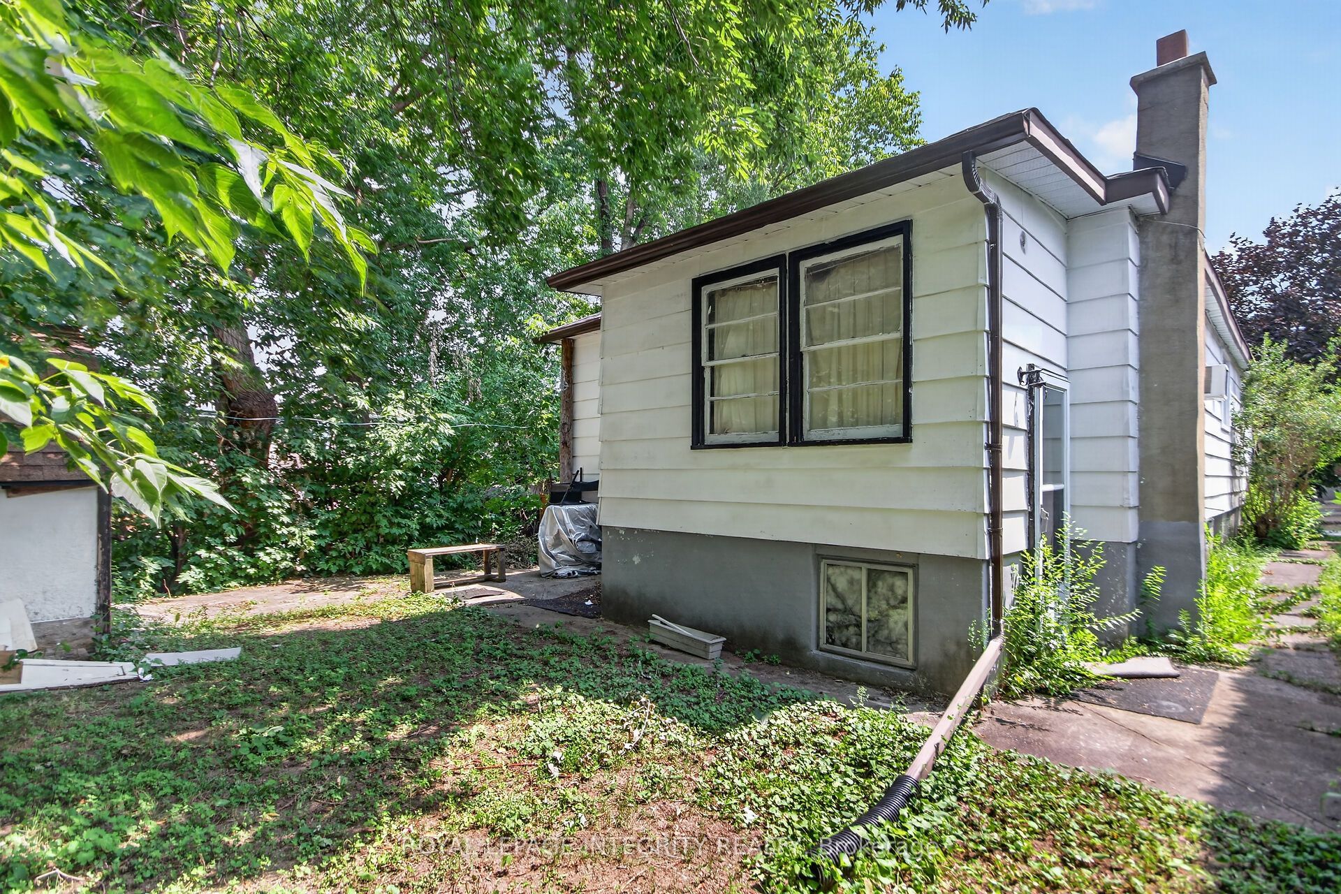 173 Genest Street, Vanier and Kingsview Park, ON K1L 7Y8 photo 2