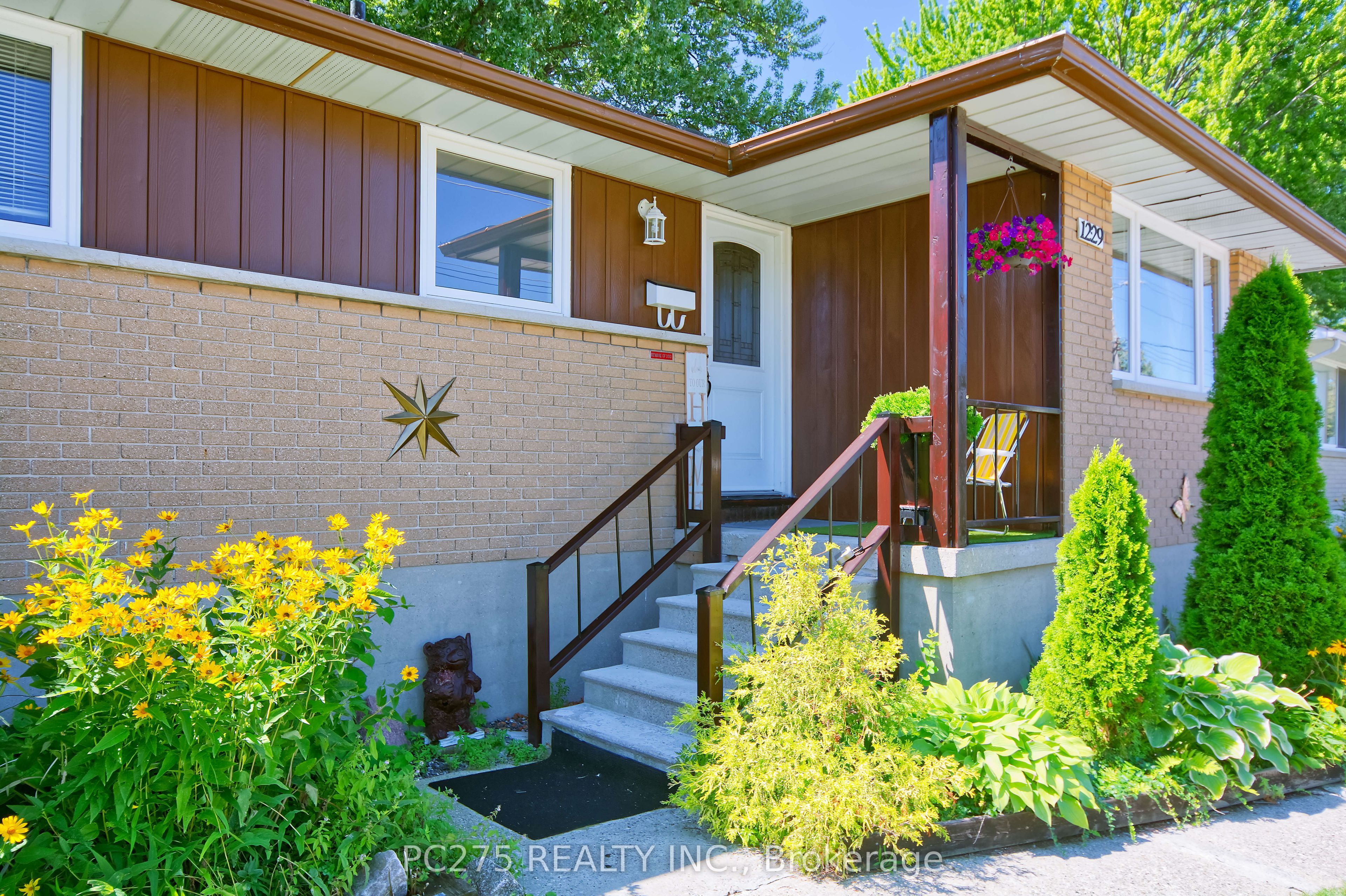 1229 Exmouth Street, Sarnia, ON N7S 1W8 photo 4