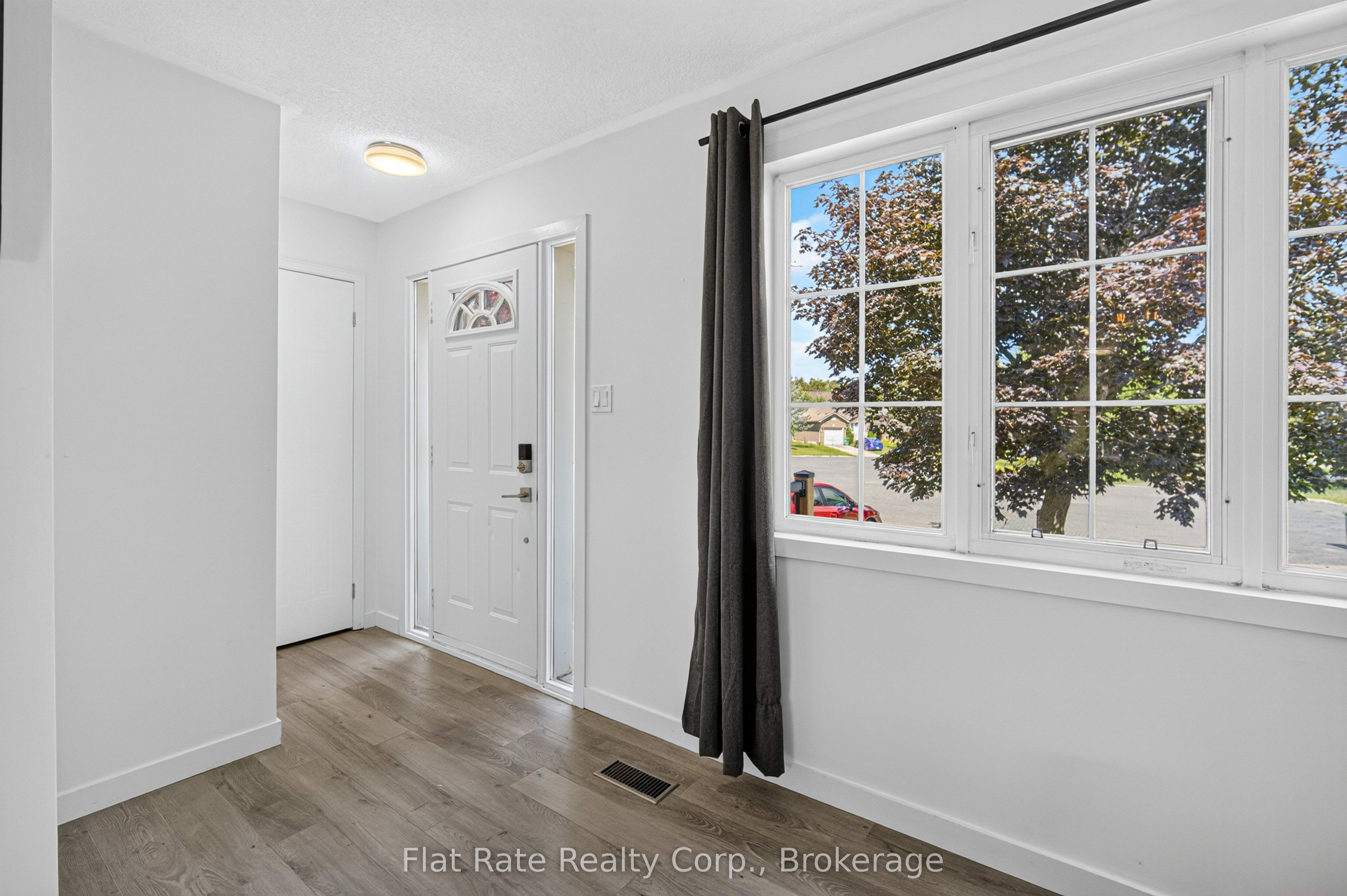 16 Ferguson Place, Peterborough, ON K9H 7M9 photo 4
