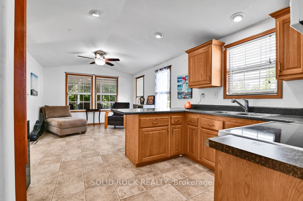 3535 St. Joseph Boulevard 90, Orleans - Cumberland and Area, ON K4A 0Z6 photo 4