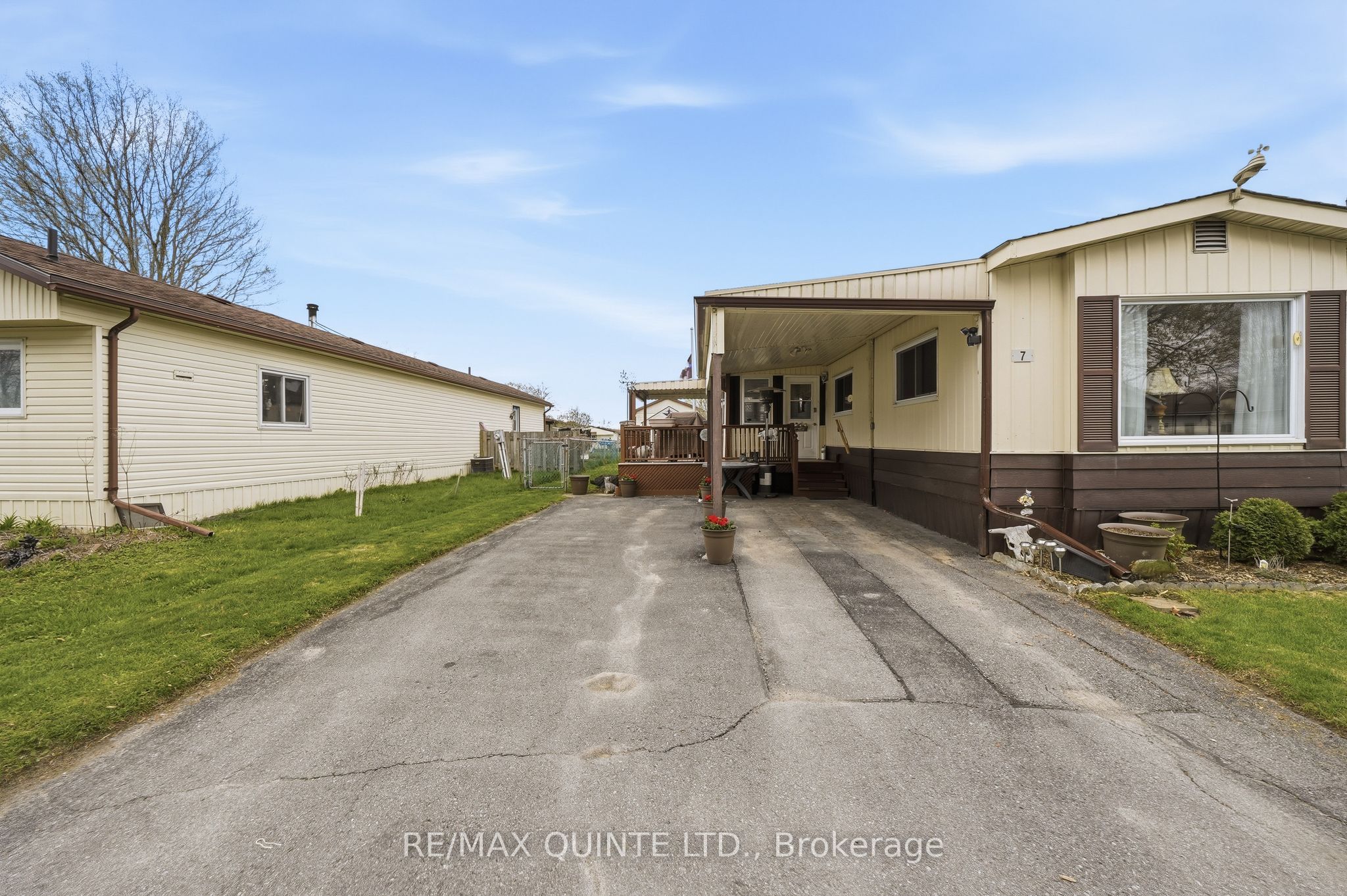 7 Finch Lane, Quinte West, ON K8N 4Z3 photo 2