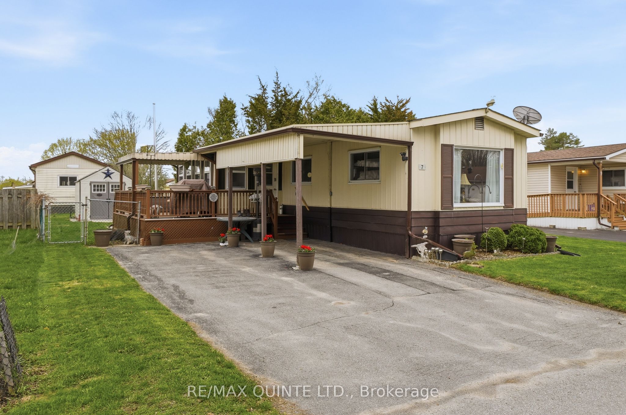 7 Finch Lane, Quinte West, ON K8N 4Z3 photo 3
