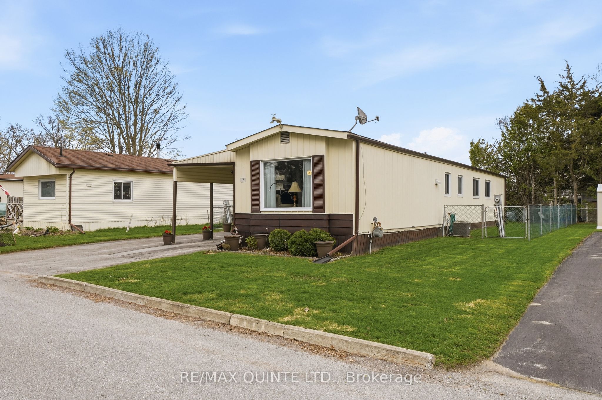 7 Finch Lane, Quinte West, ON K8N 4Z3 photo 5