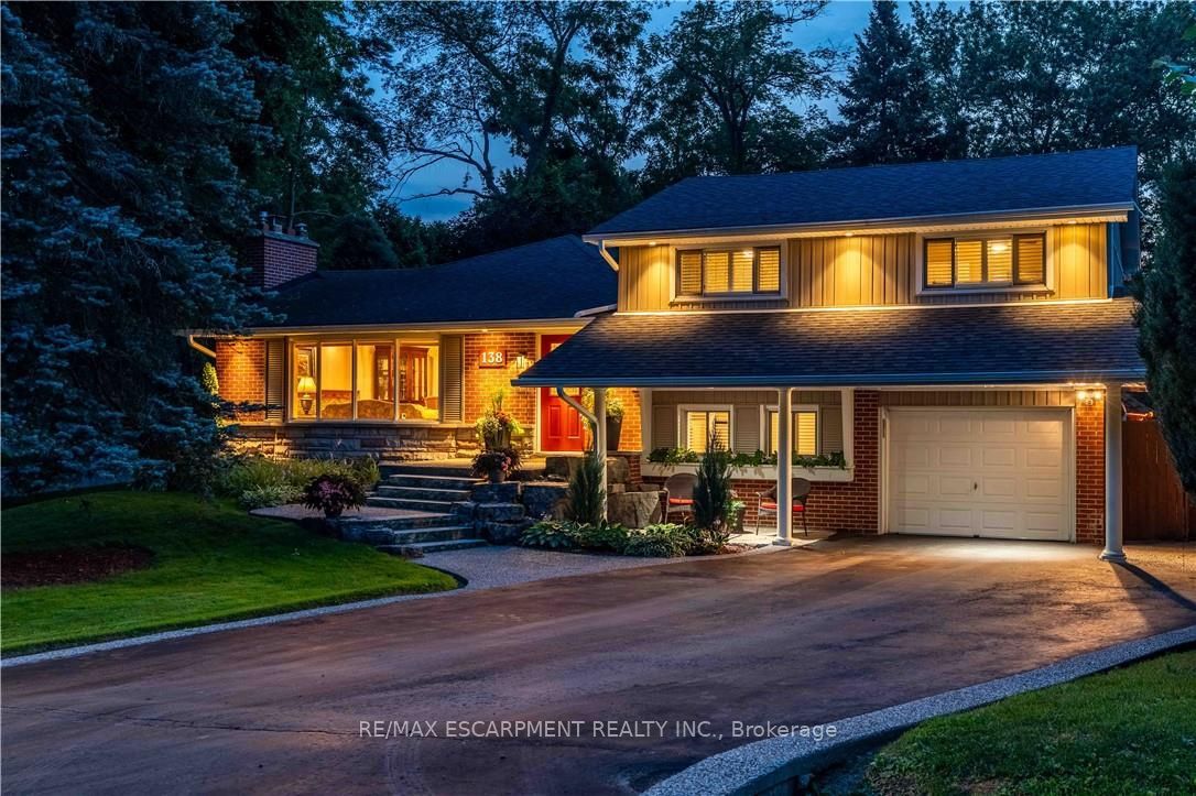 138 Judith Crescent, Hamilton, ON L9G 1L5