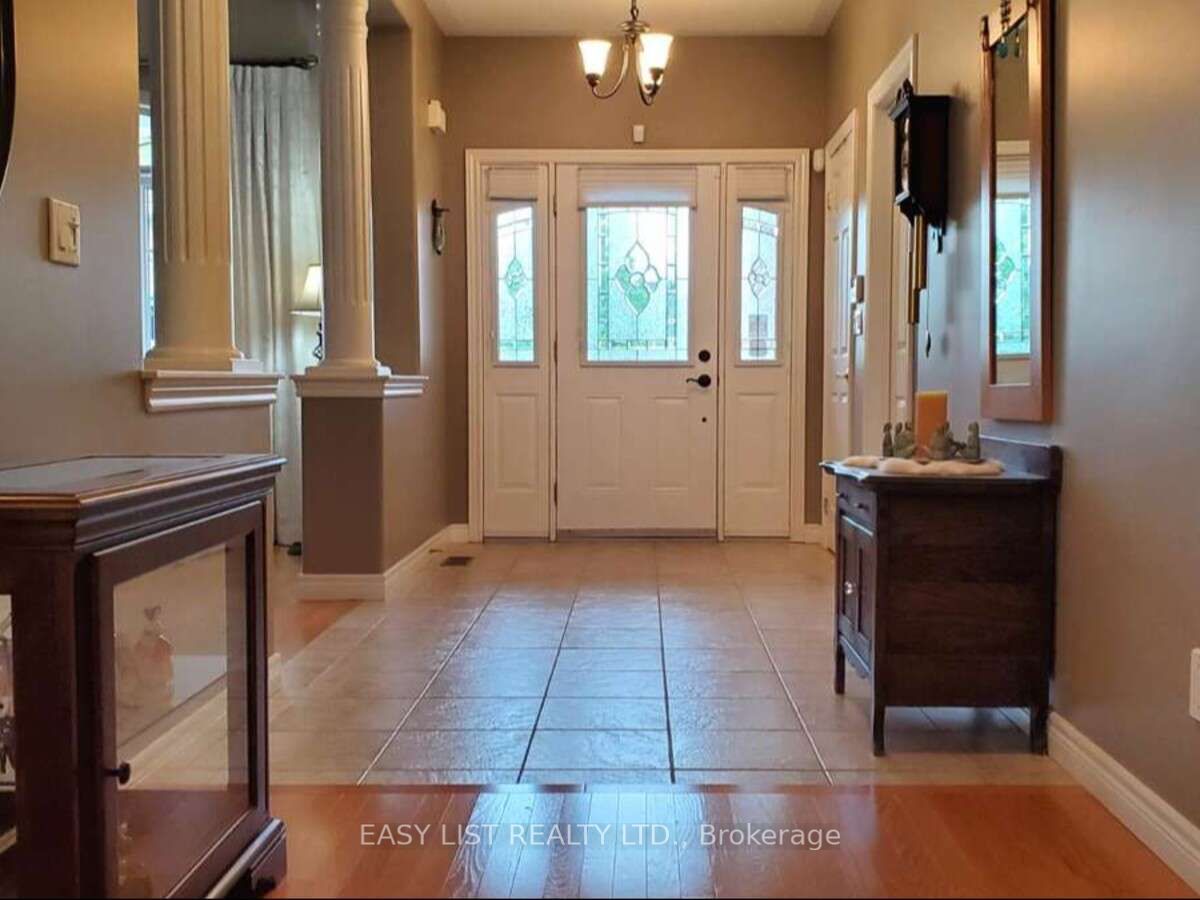 305 O'connor Court, Cobourg, ON K9A 5X5 photo 5