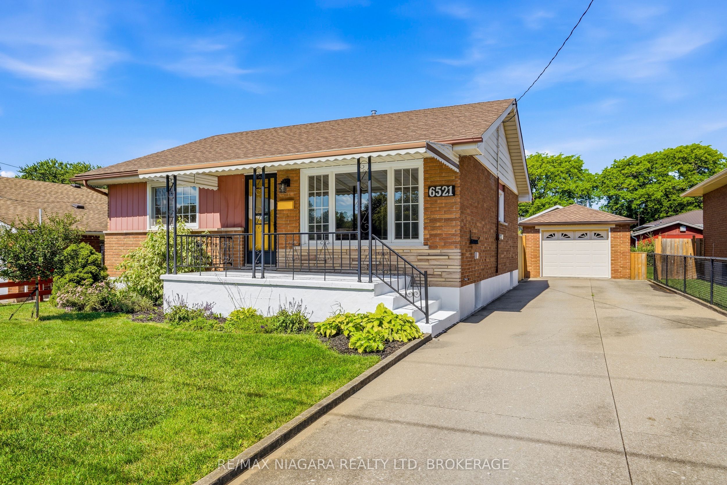 6521 Caledonia Street, Niagara Falls, ON L2G 5A6