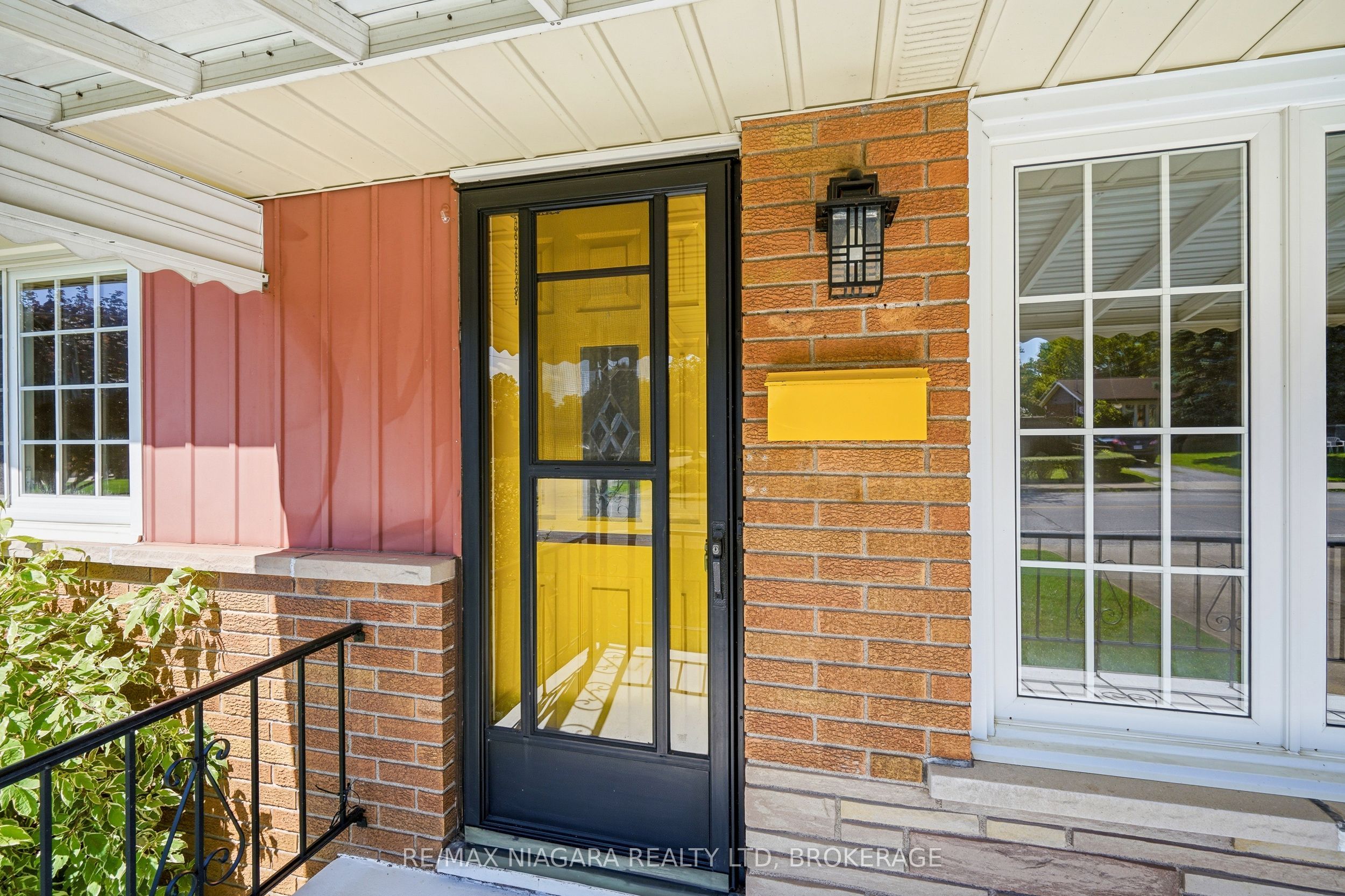 6521 Caledonia Street, Niagara Falls, ON L2G 5A6 photo 4