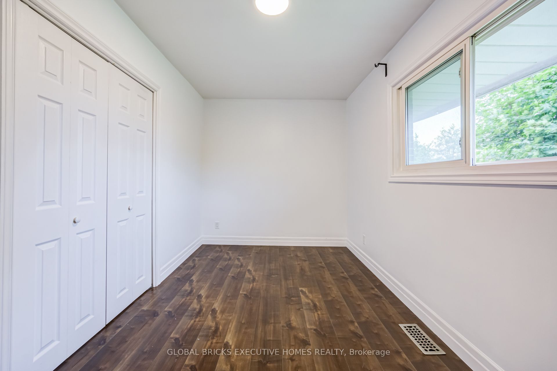 100 Lauris Avenue, Cambridge, ON N1R 5L4 photo 5
