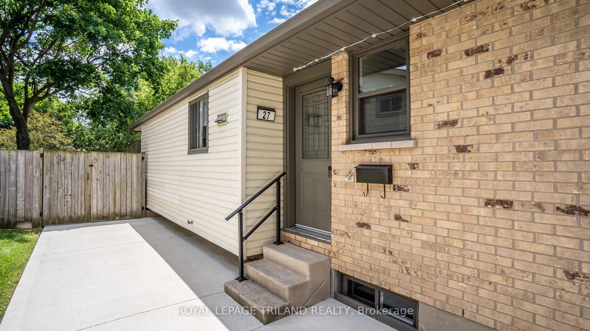 27 PATIENCE Crescent, London South, ON N6E 2K7 photo 4