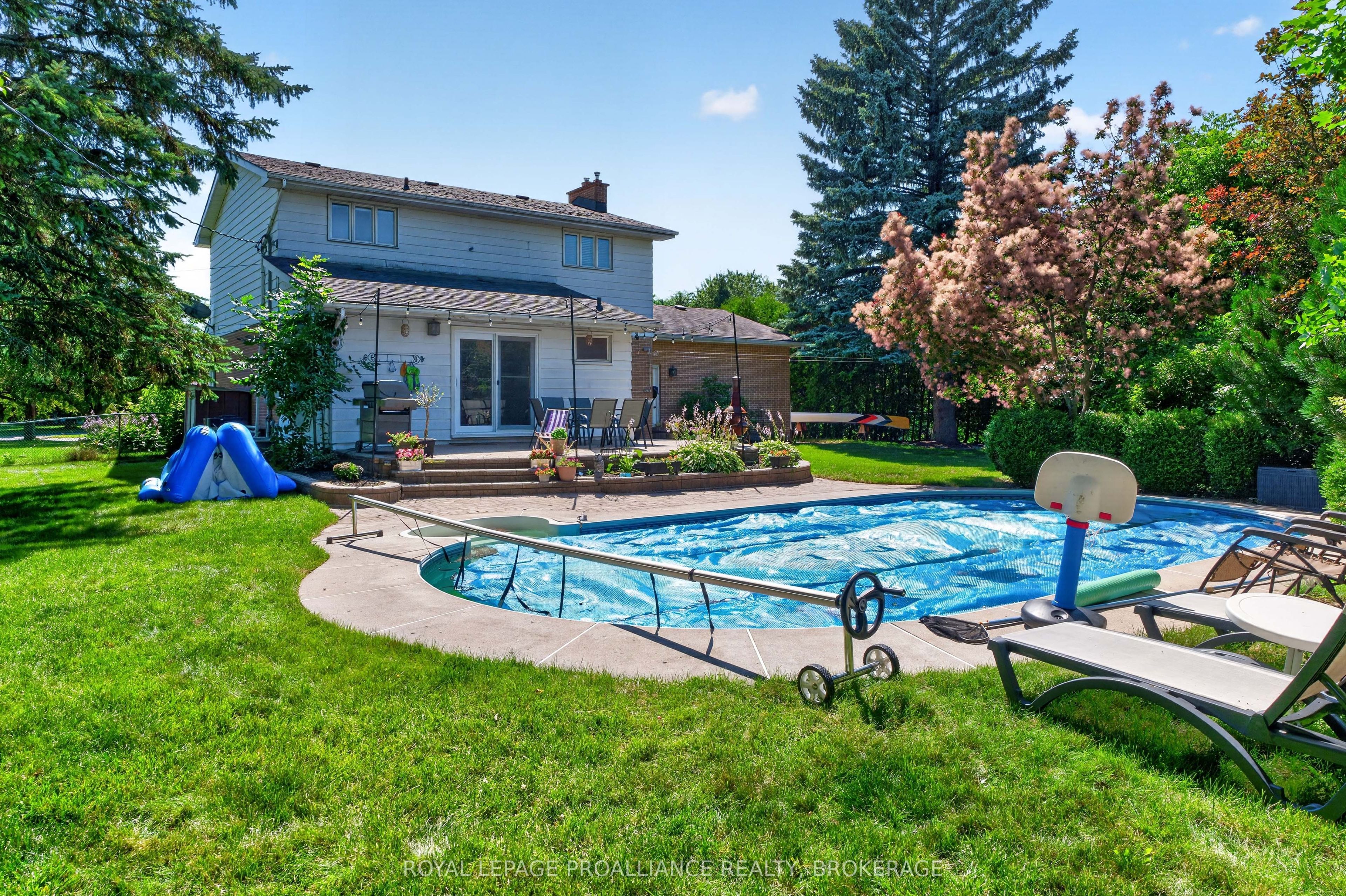 294 Rosemount Terrace, Kingston, ON K7M 4A3 photo 4