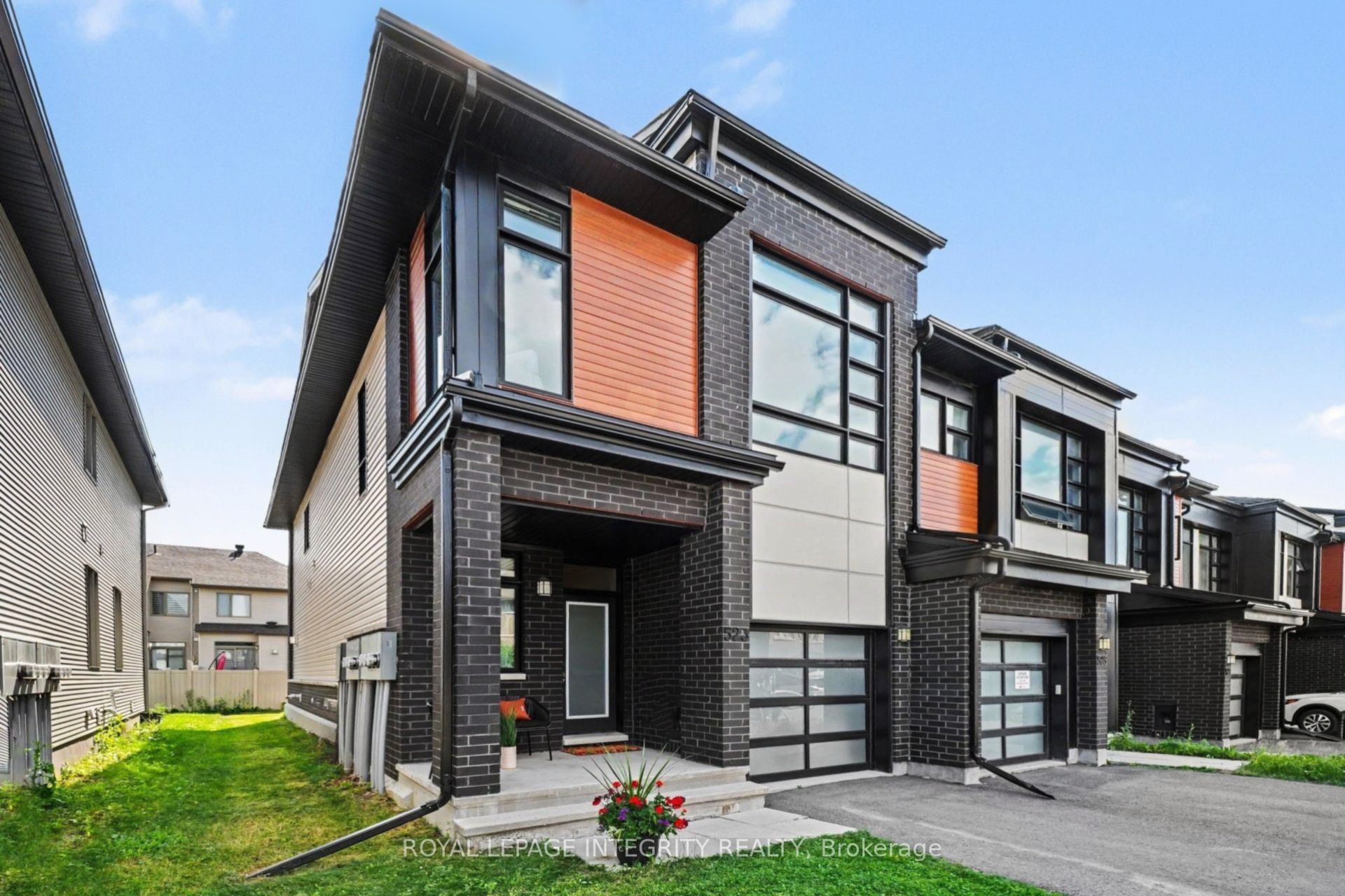 523 Triangle Street, Kanata, ON K2V 0M7