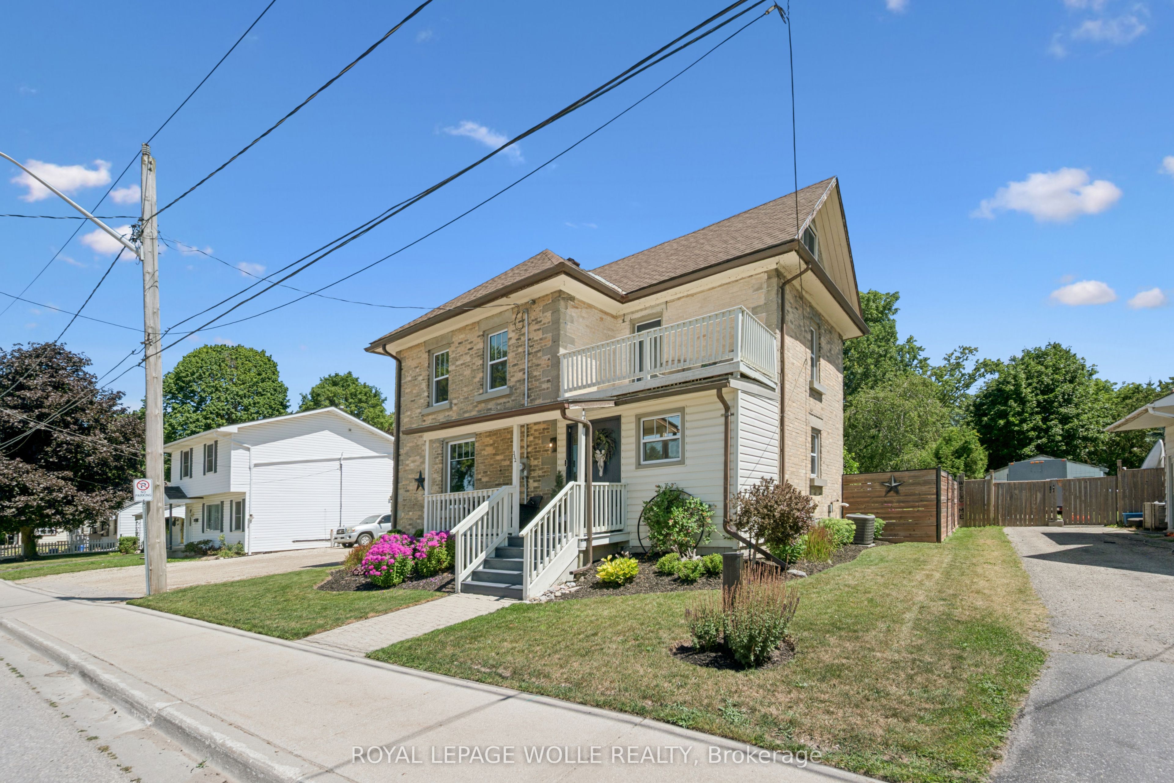 332 N Jane Street, Minto, ON N0G 2P0 photo 2