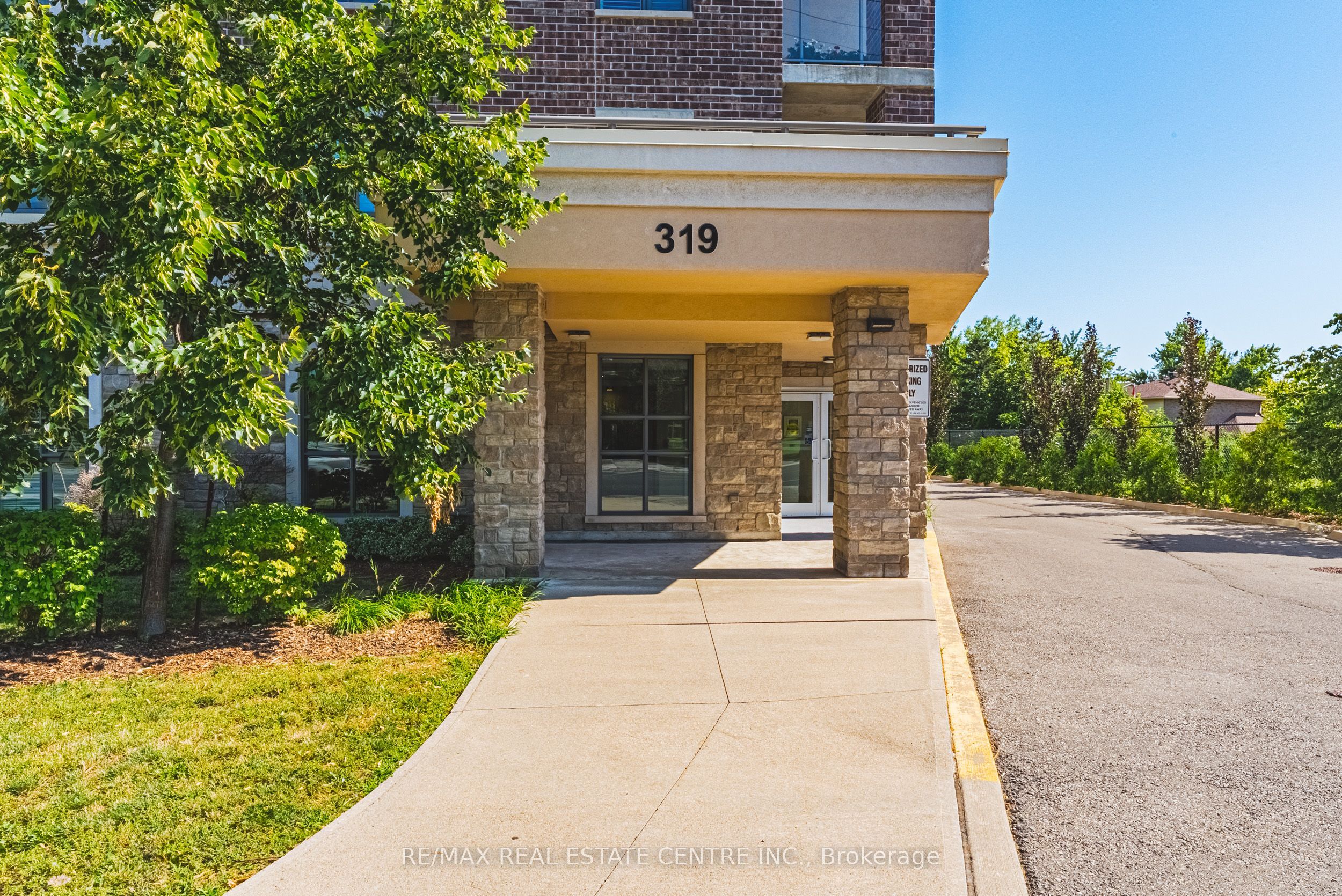 319 Highway 8 Road #308, Hamilton, ON L8G 0B1 photo 3