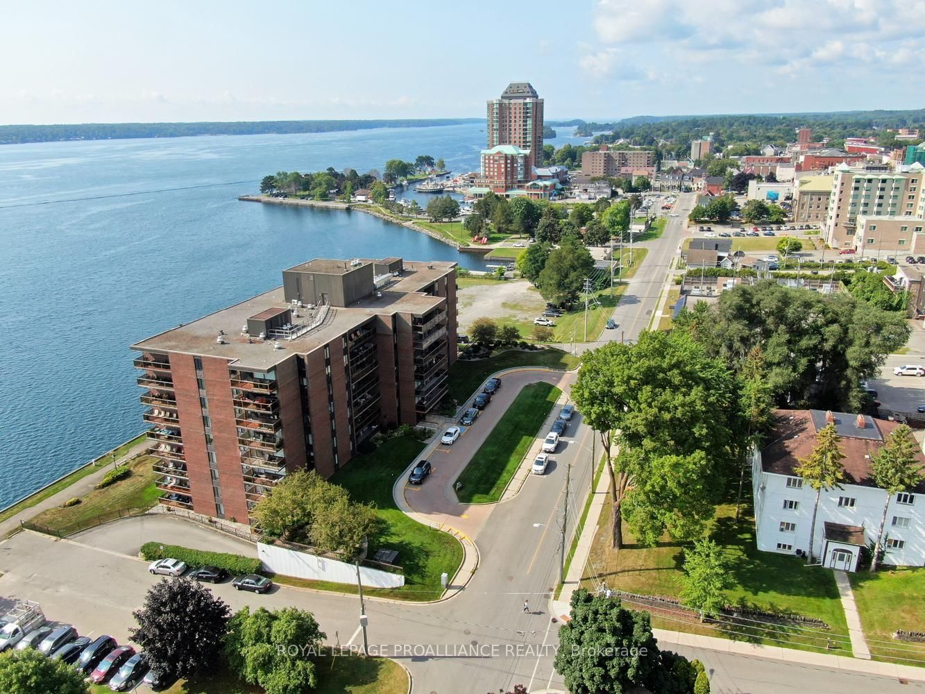 55 E Water Street 603, Brockville, ON K6V 1A3 photo 2