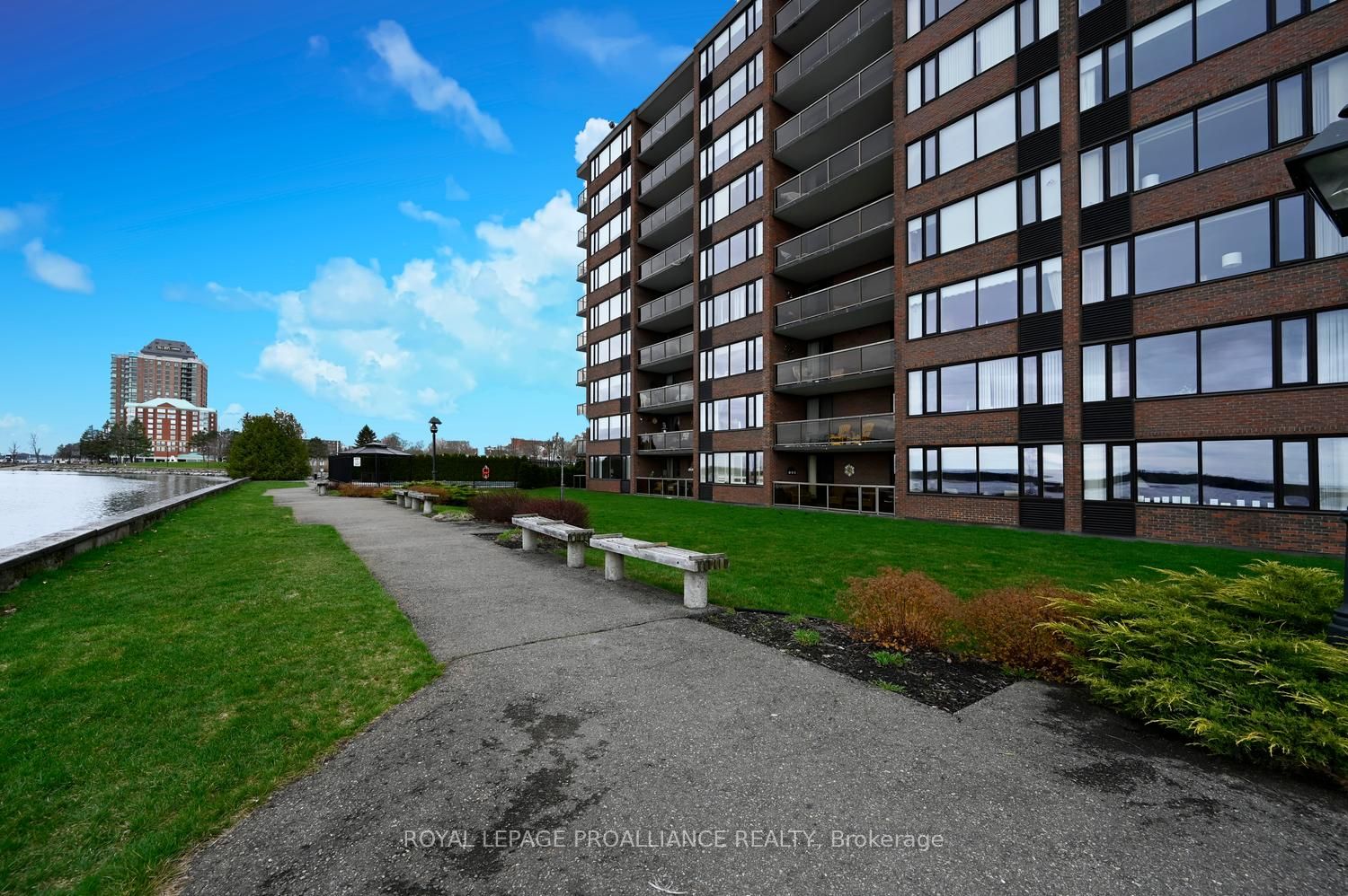 55 E Water Street 603, Brockville, ON K6V 1A3 photo 3
