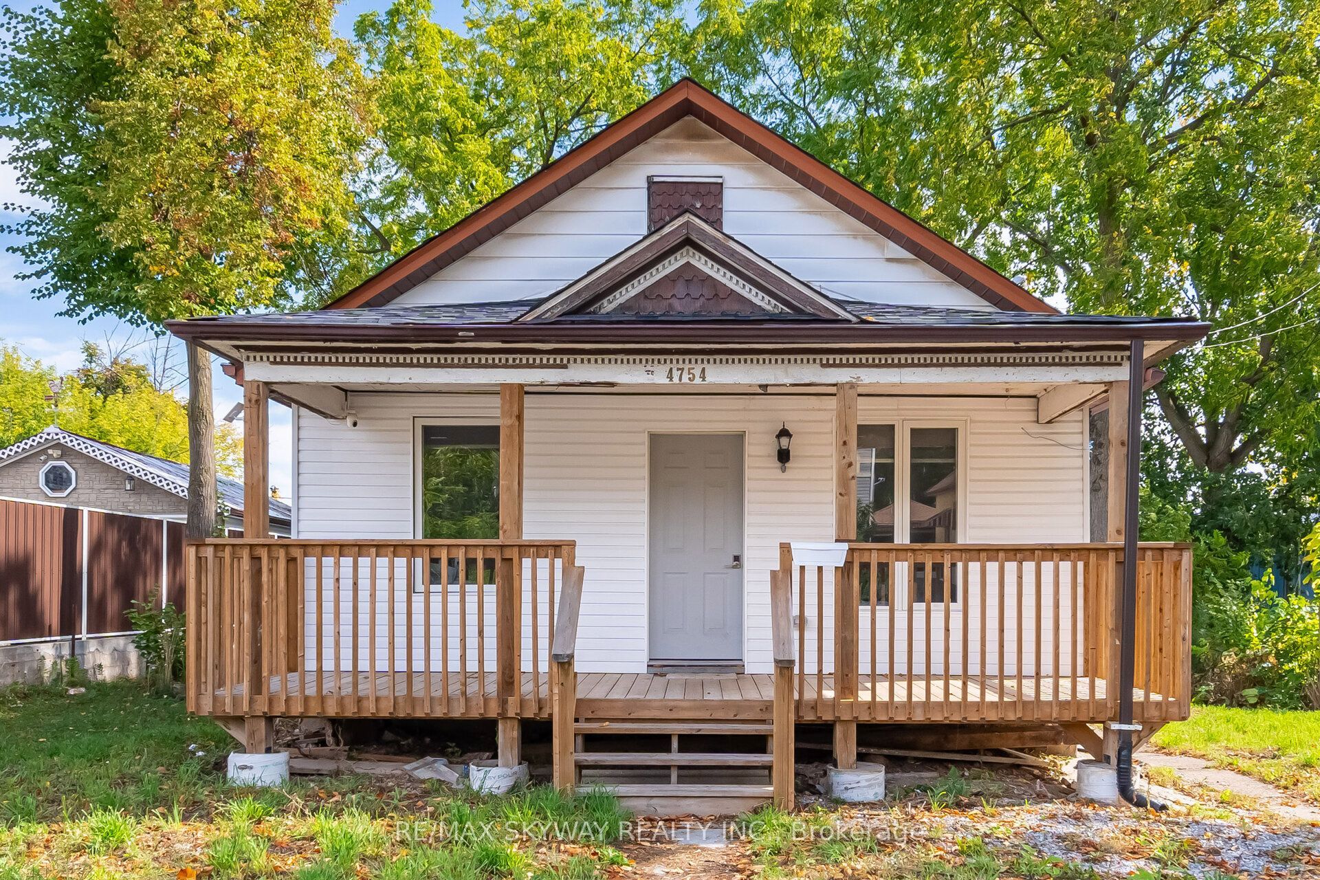 4754 First Avenue, Niagara Falls, ON L2E 2C4 photo 4