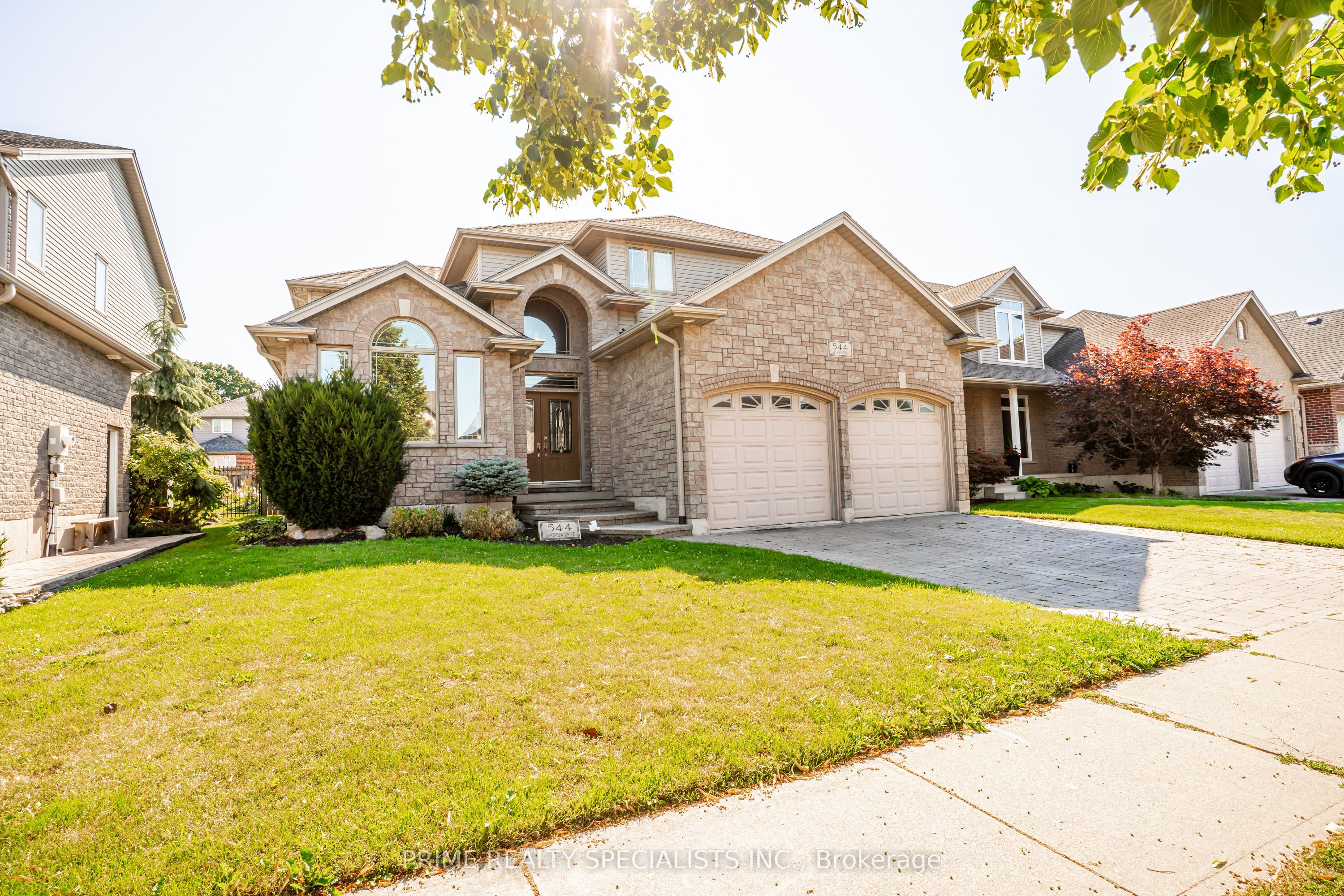 544 Lakeview Drive, Woodstock, ON N4T 1W1 photo 3