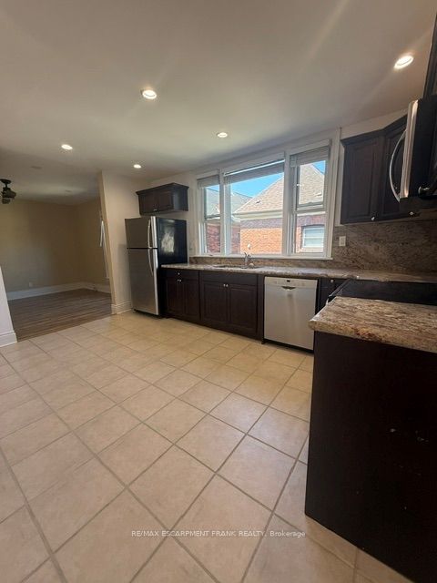 302 Jackson Street W 2, Hamilton, ON L8P 1N7 photo 4
