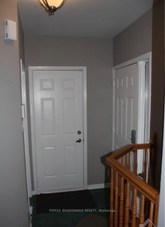 509 LAWLER Crescent, Orleans - Cumberland and Area, ON K4A 3Y5 photo 2
