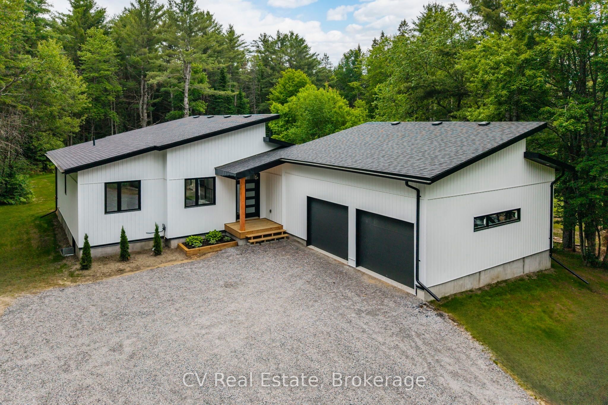 546 Balsam Chutes Road, Huntsville, ON P0B 1L0