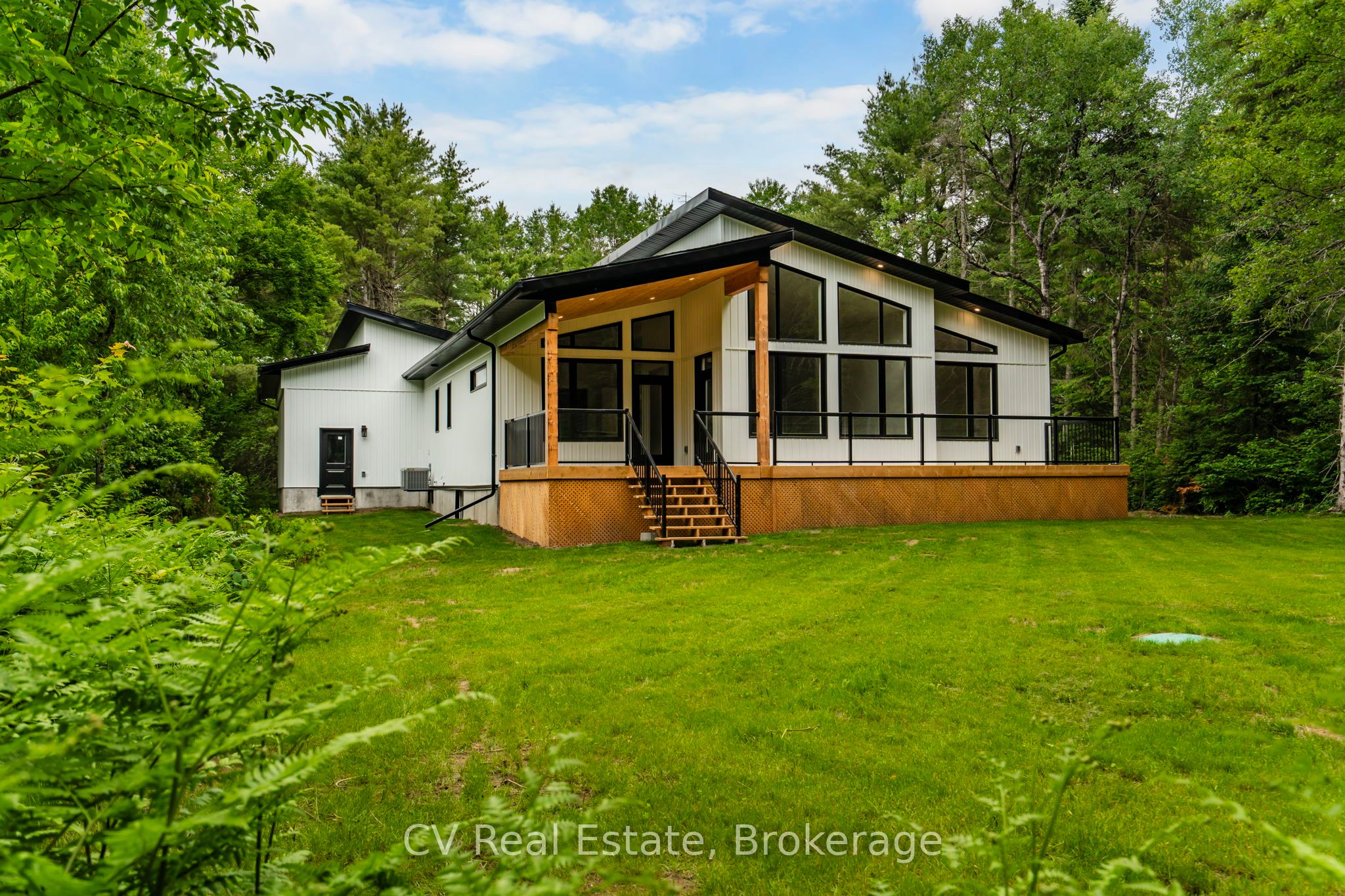 546 Balsam Chutes Road, Huntsville, ON P0B 1L0 photo 3