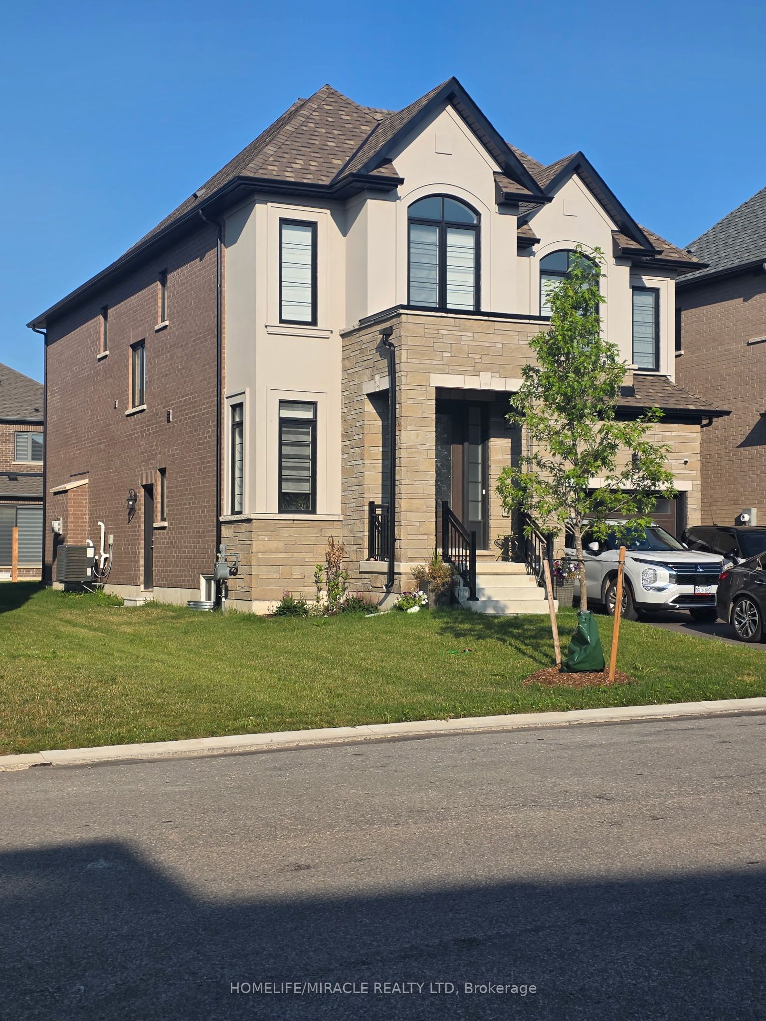 229 Hardwood Avenue, Woodstock, ON N4T 0P9 photo 2