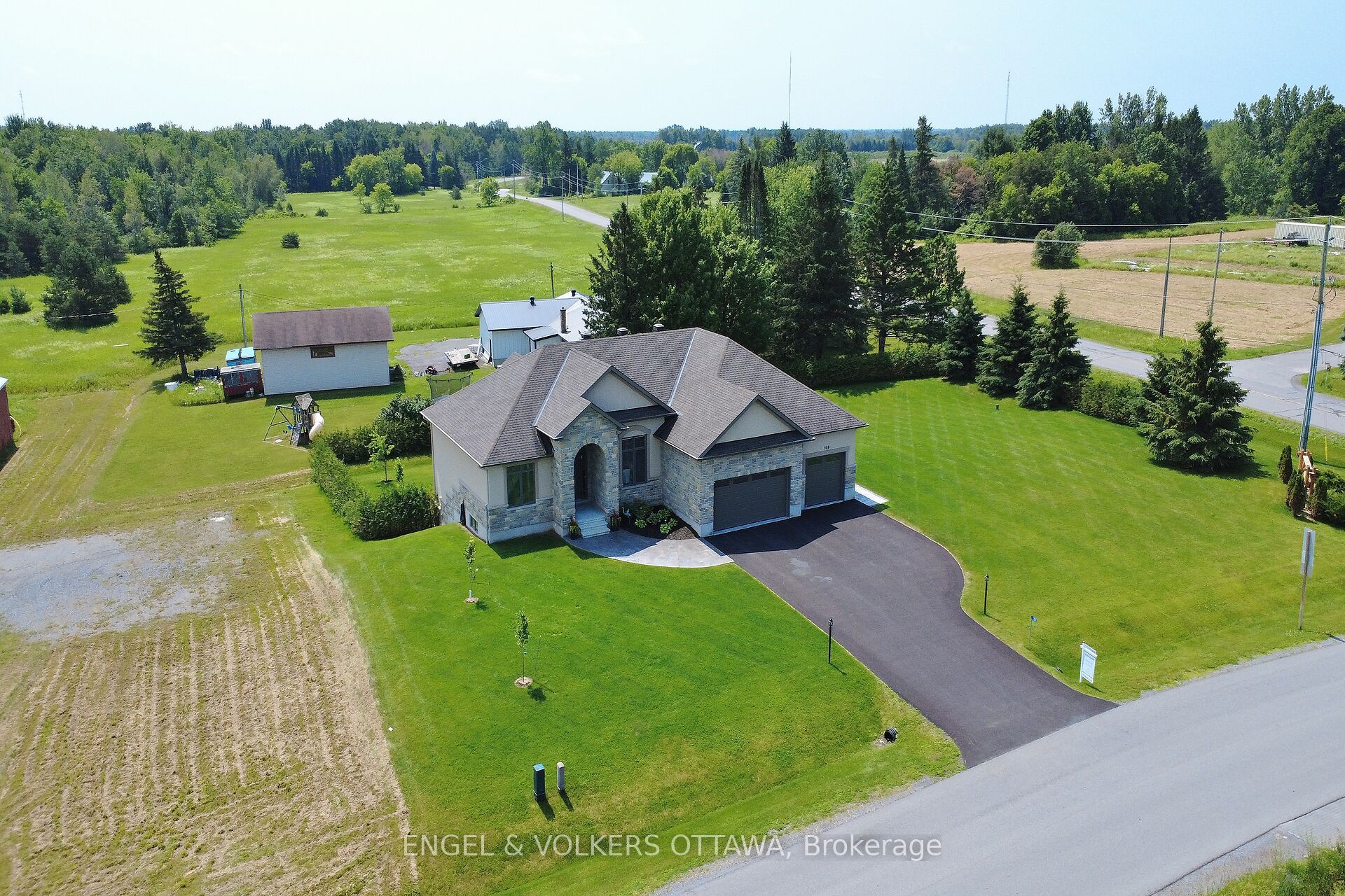 100 Lake Trail Road, Greely - Metcalfe - Osgoode - Vernon and Area, ON K4P 2G2 photo 2