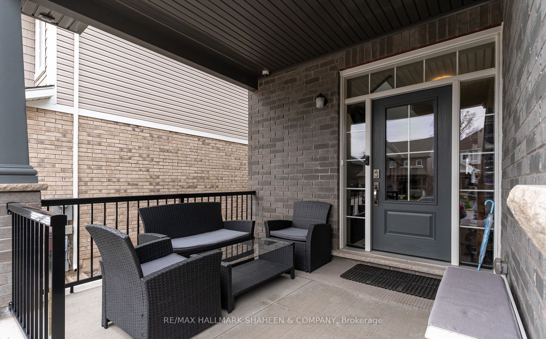 3597 Carolinia Court, Fort Erie, ON L0S 1N0 photo 2