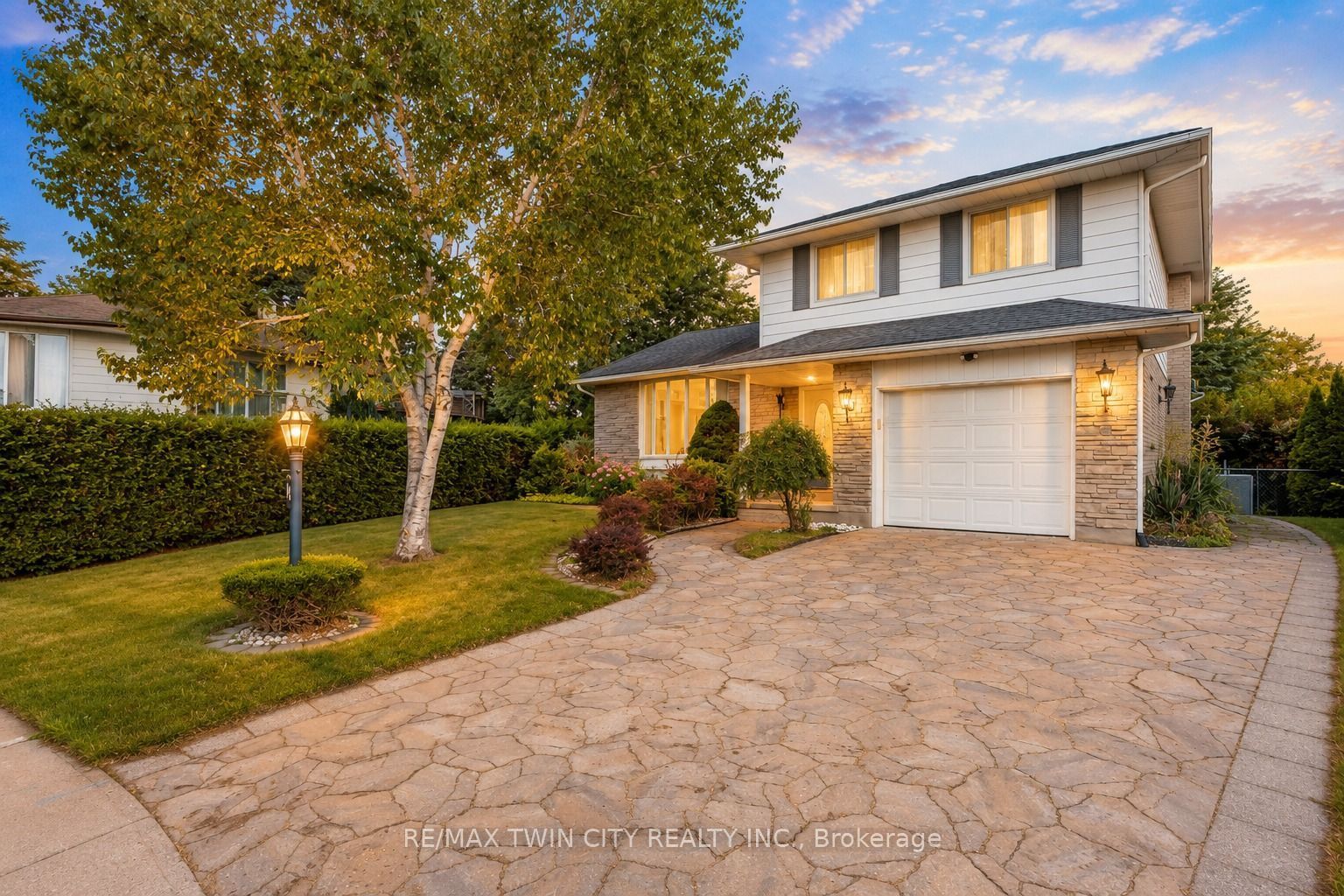 46 Lombardy Court, Kitchener, ON N2M 1W7 photo 4
