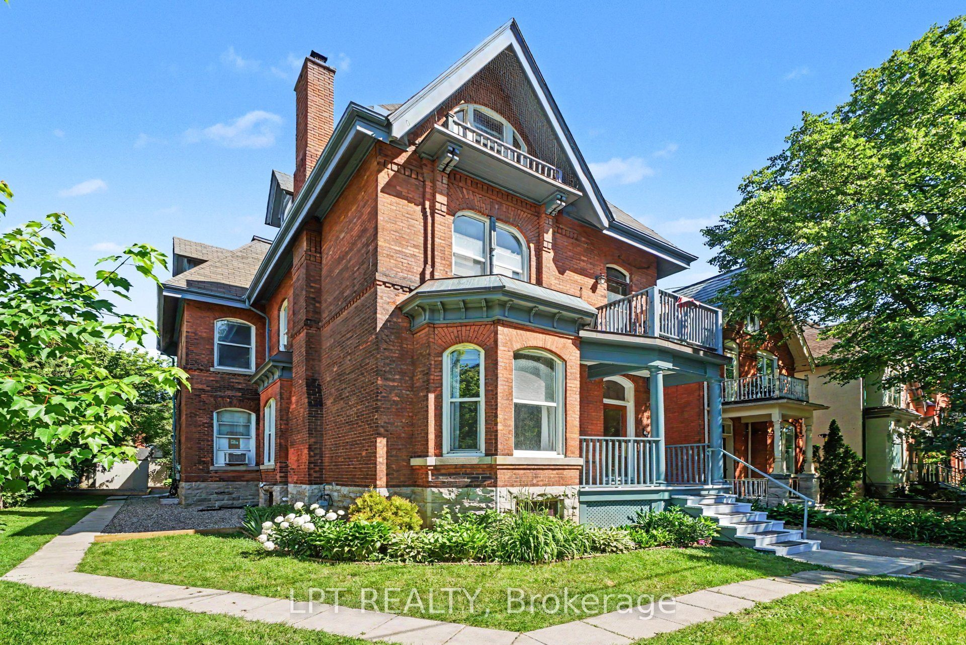 475 MacLaren Street 3, Ottawa Centre, ON K1R 5K5