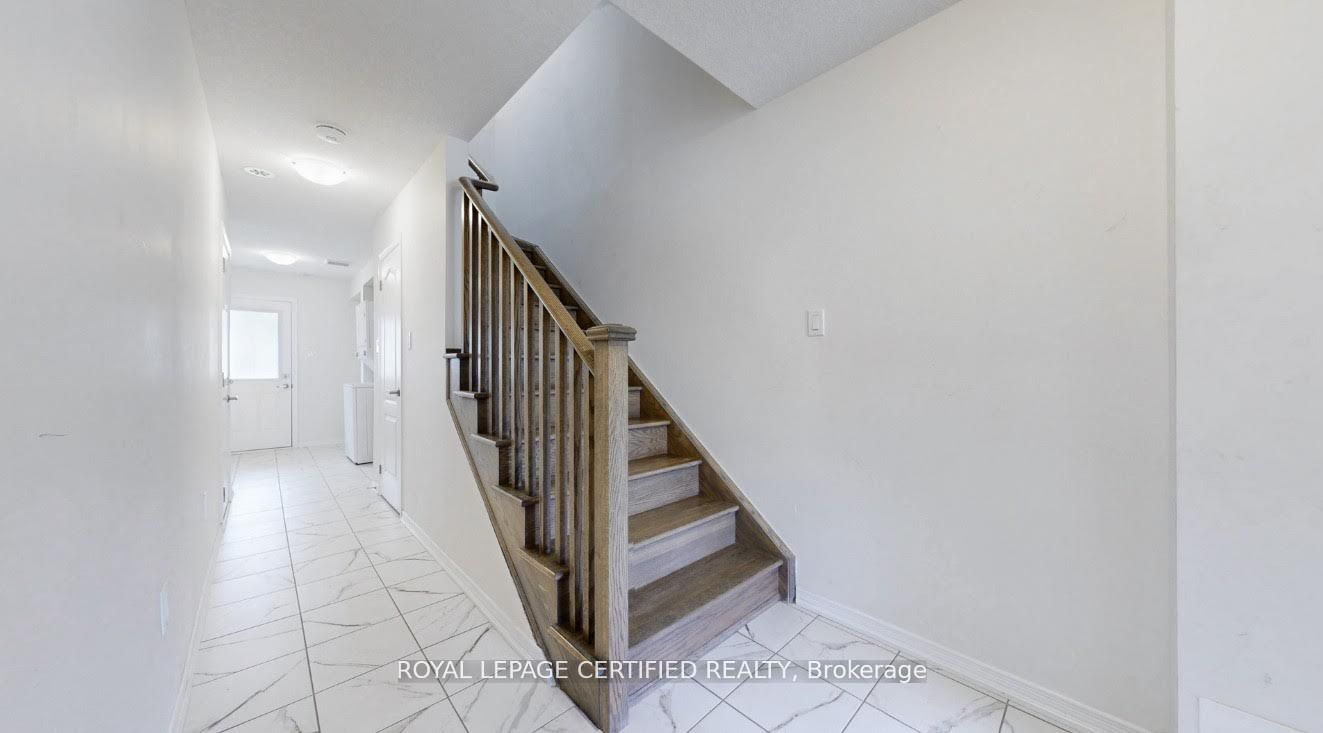 65 Holder Drive, Brantford, ON N3T 0W8 photo 2