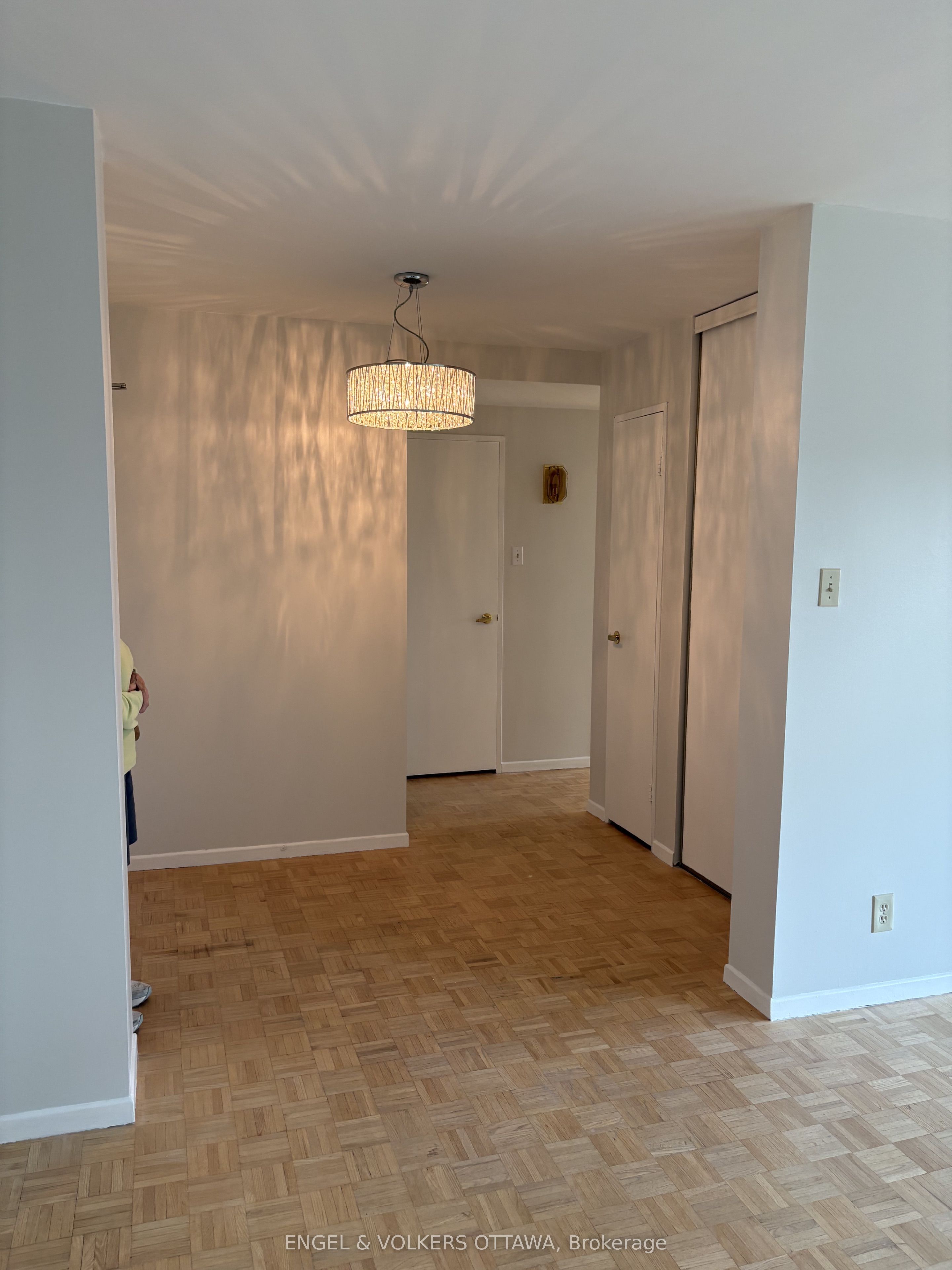 265 Poulin Avenue 1005, Britannia - Lincoln Heights and Area, ON K2B 7Y8 photo 3