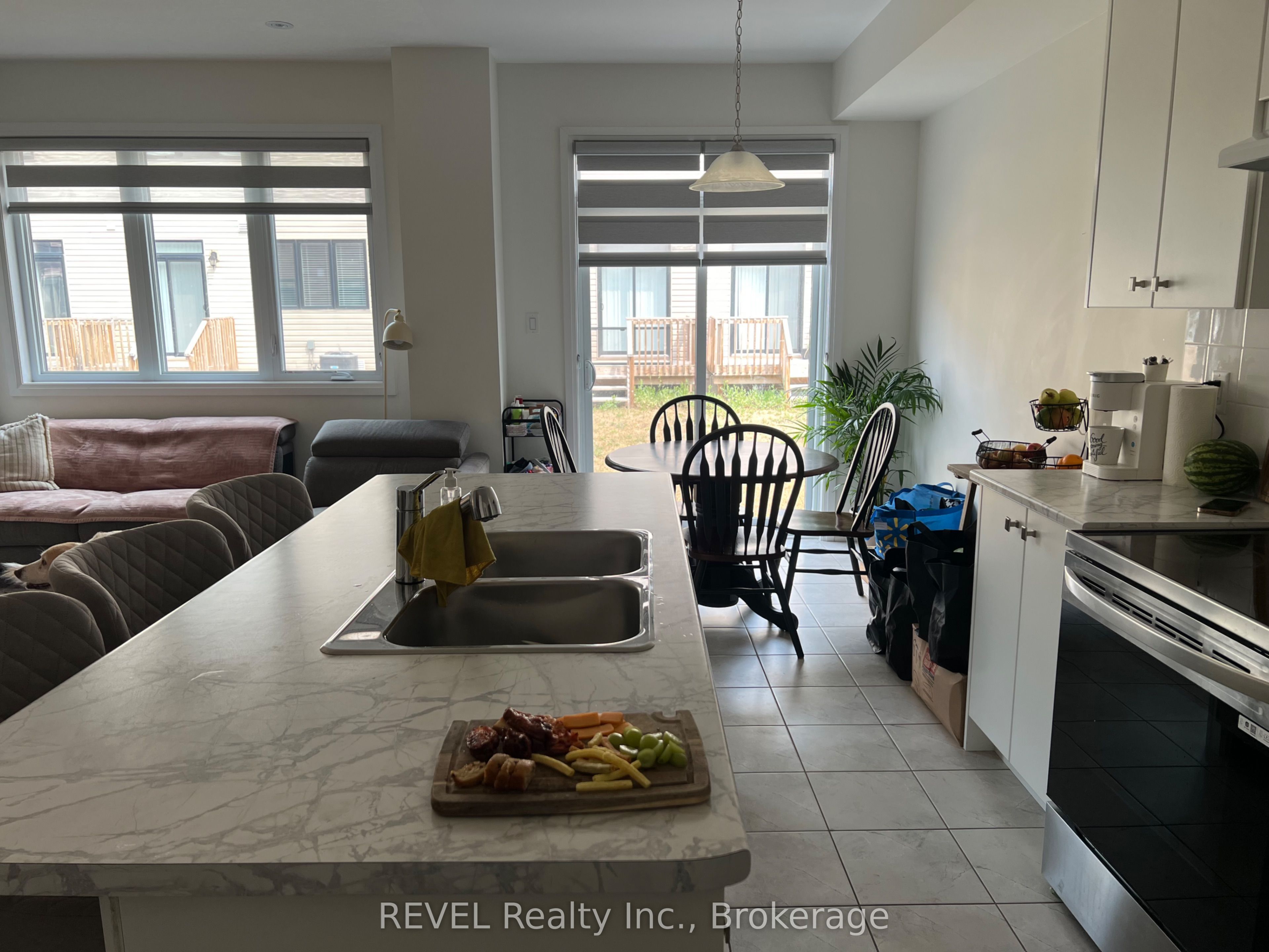 118 Varsity Drive, Welland, ON L3B 0N3 photo 3
