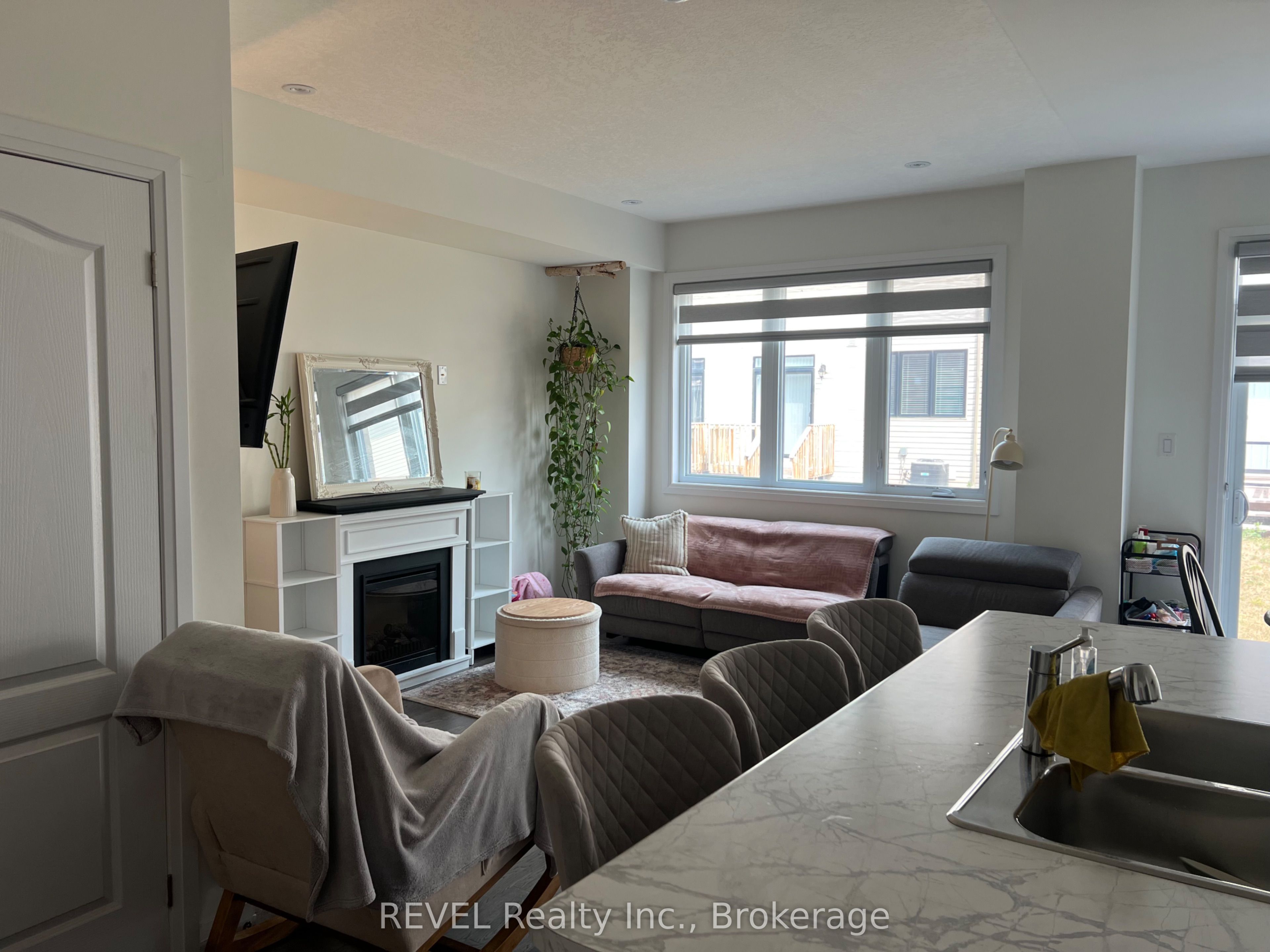 118 Varsity Drive, Welland, ON L3B 0N3 photo 4