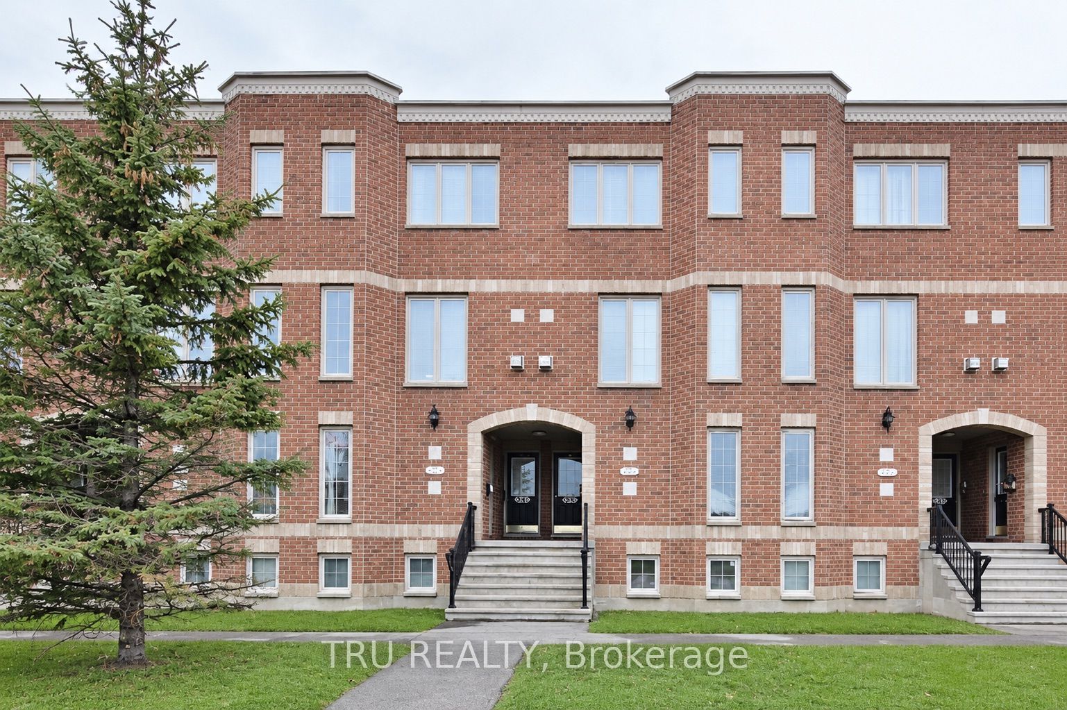835 Longfields Drive, Barrhaven, ON K2J 5N2 photo 2
