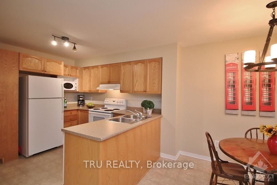 835 Longfields Drive, Barrhaven, ON K2J 5N2 photo 4
