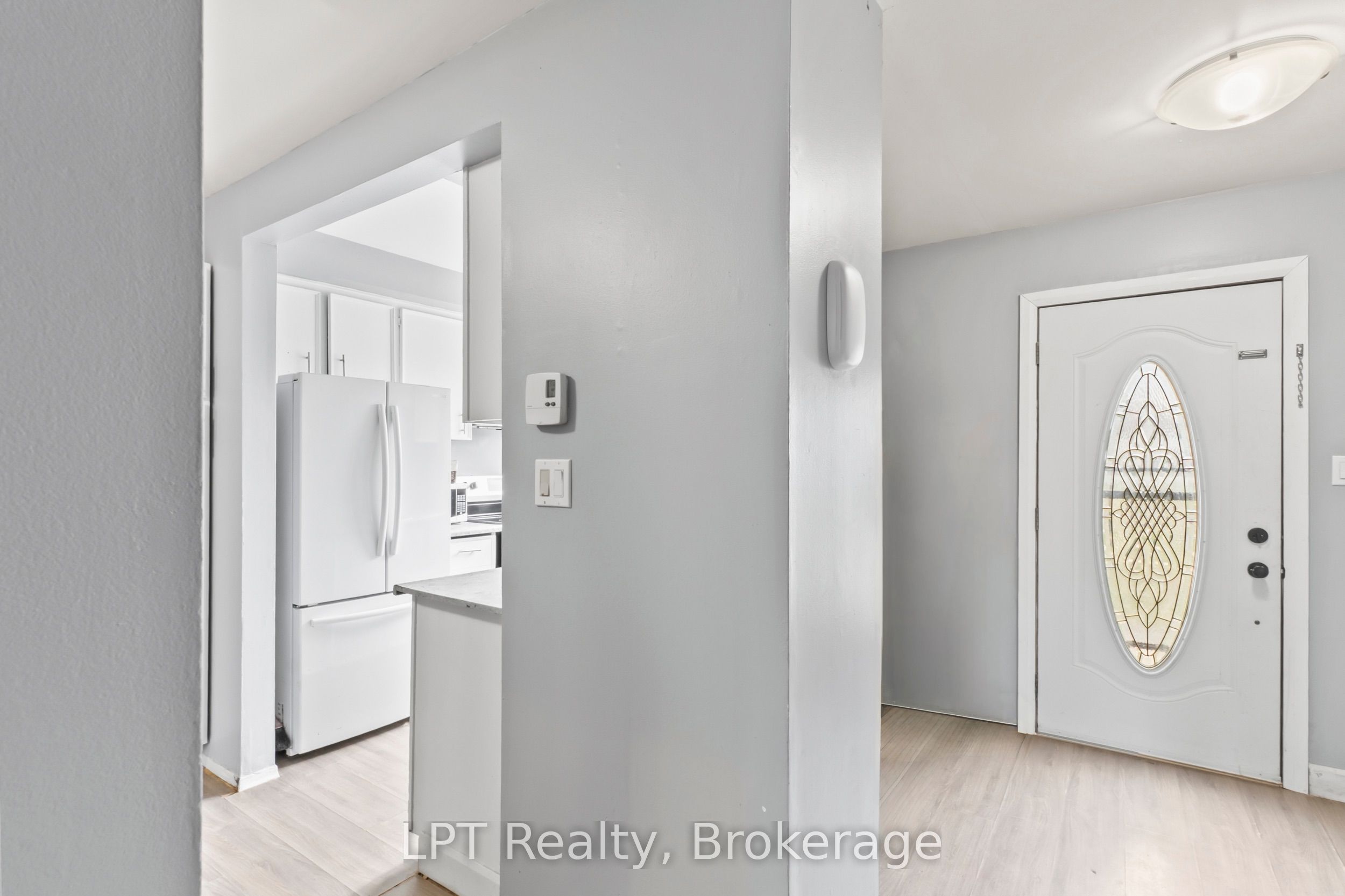 4 Tiffany Place 4, Quinte West, ON K8V 6A3 photo 5