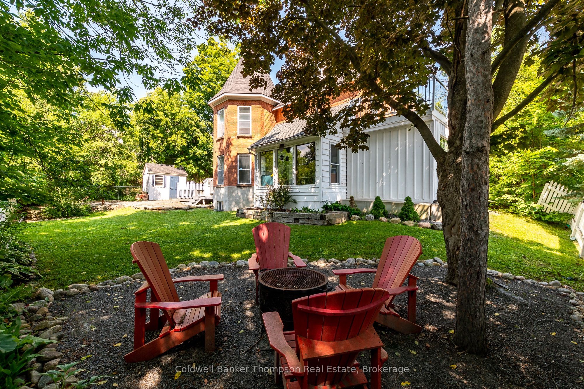 17 West Street N, Huntsville, ON P1H 1X6