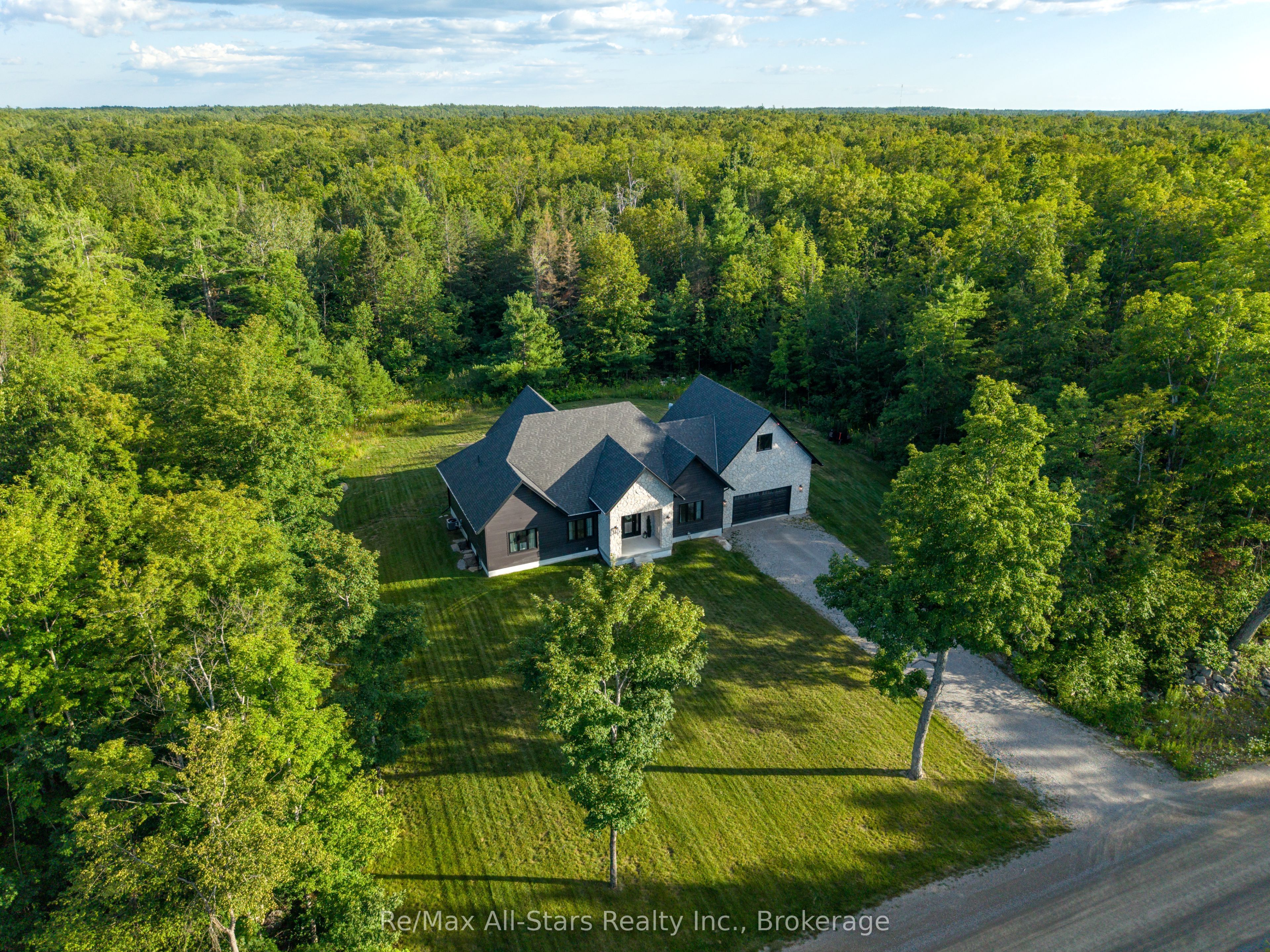 210 White Valley Road, Trent Lakes, ON K0M 1A0
