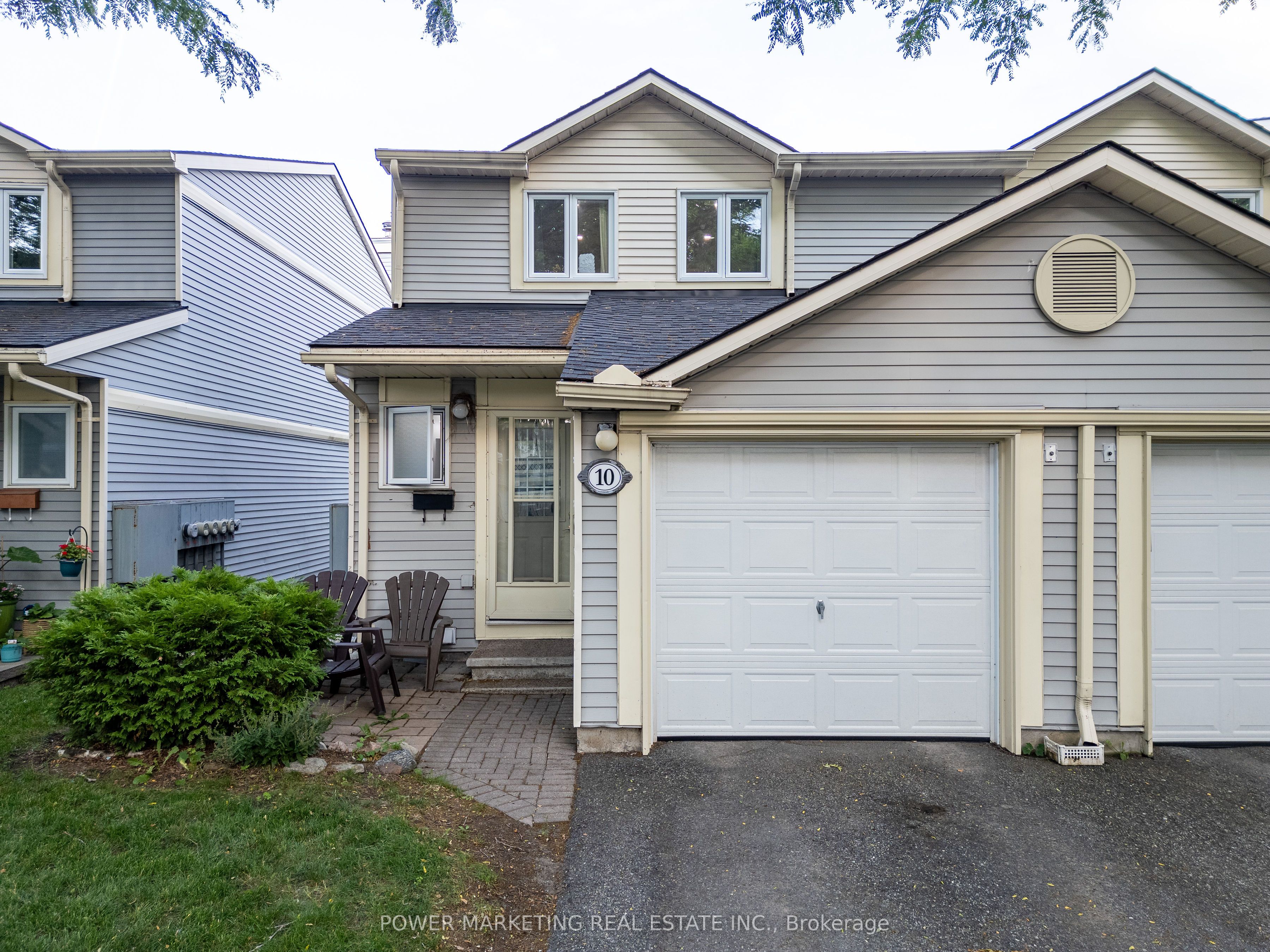 10 BUJOLD Court, Kanata, ON K2L 3N6